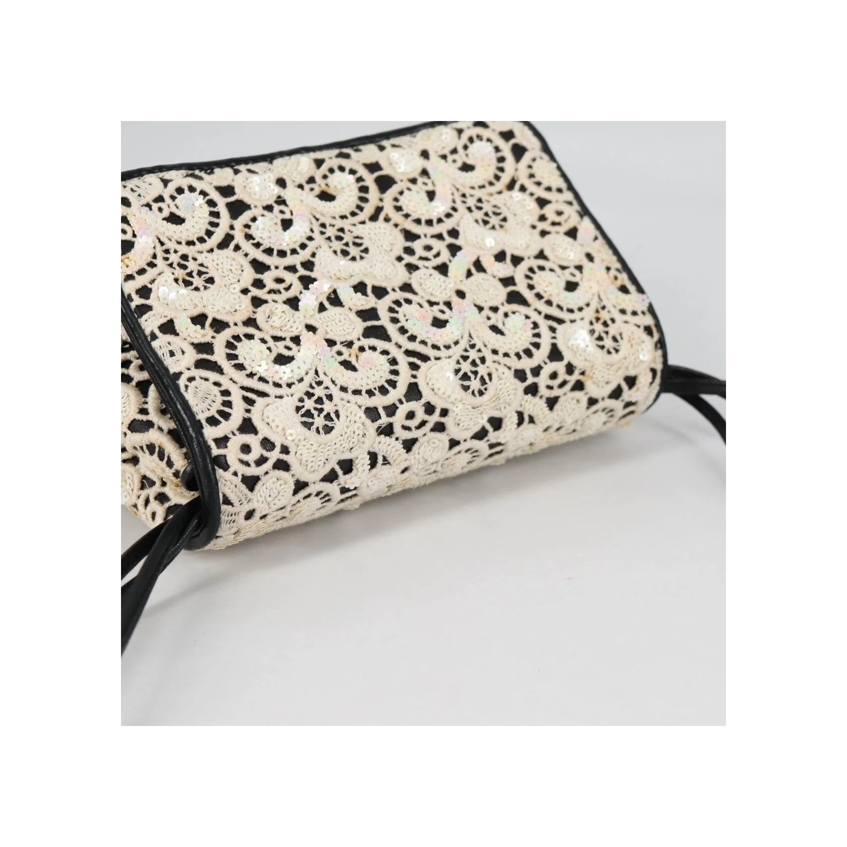 Sac À Rabat Floral Chanel Cc - White - Image 12