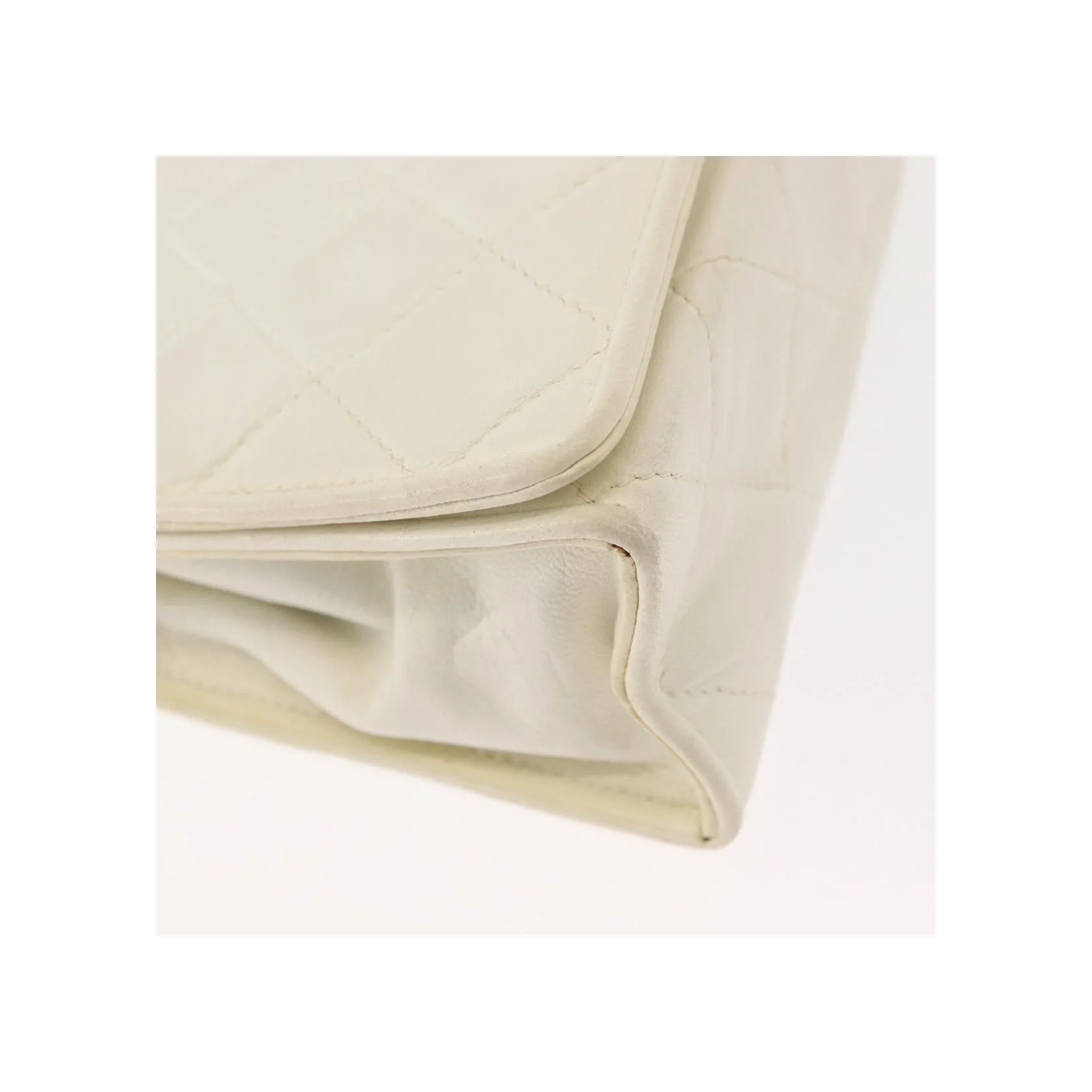 Grand Portefeuille À Rabat Chaîne Chanel - White - Image 10