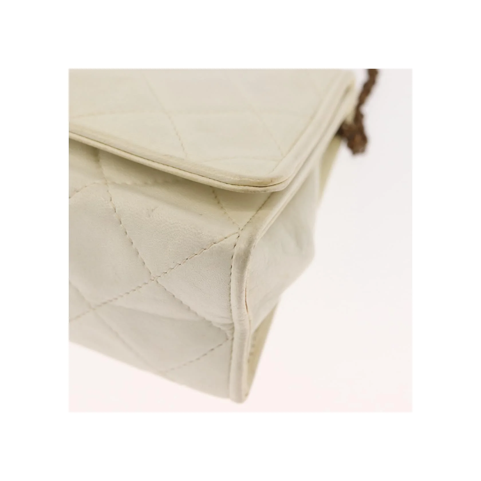 Grand Portefeuille À Rabat Chaîne Chanel - White - Image 8