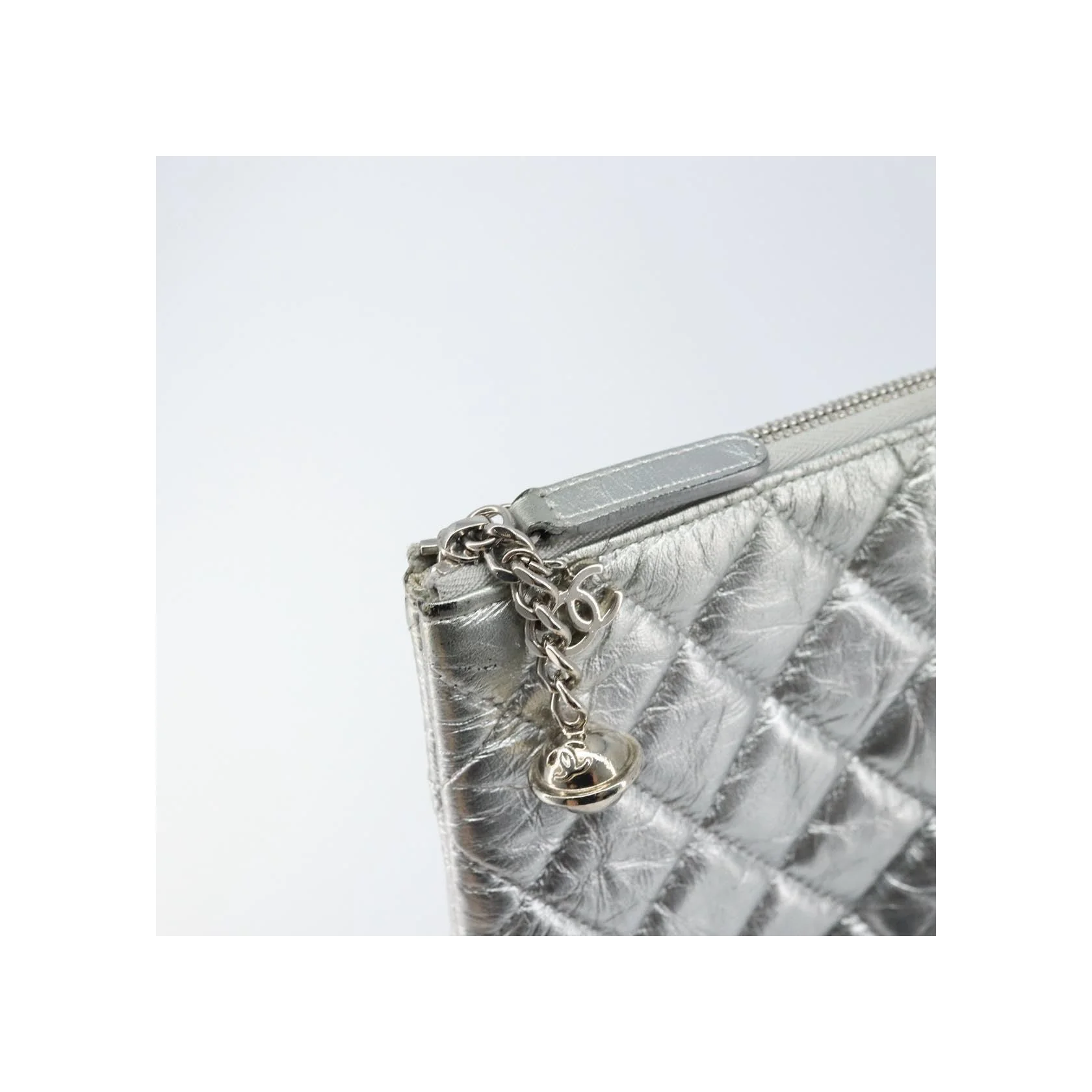 Pochette Chanel O Case - Silver - Image 13