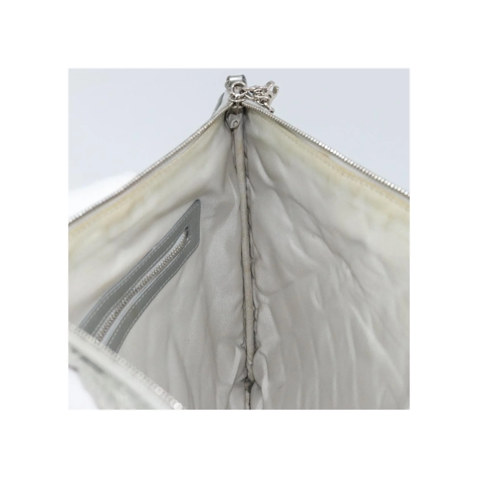Pochette Chanel O Case - Silver - Image 18
