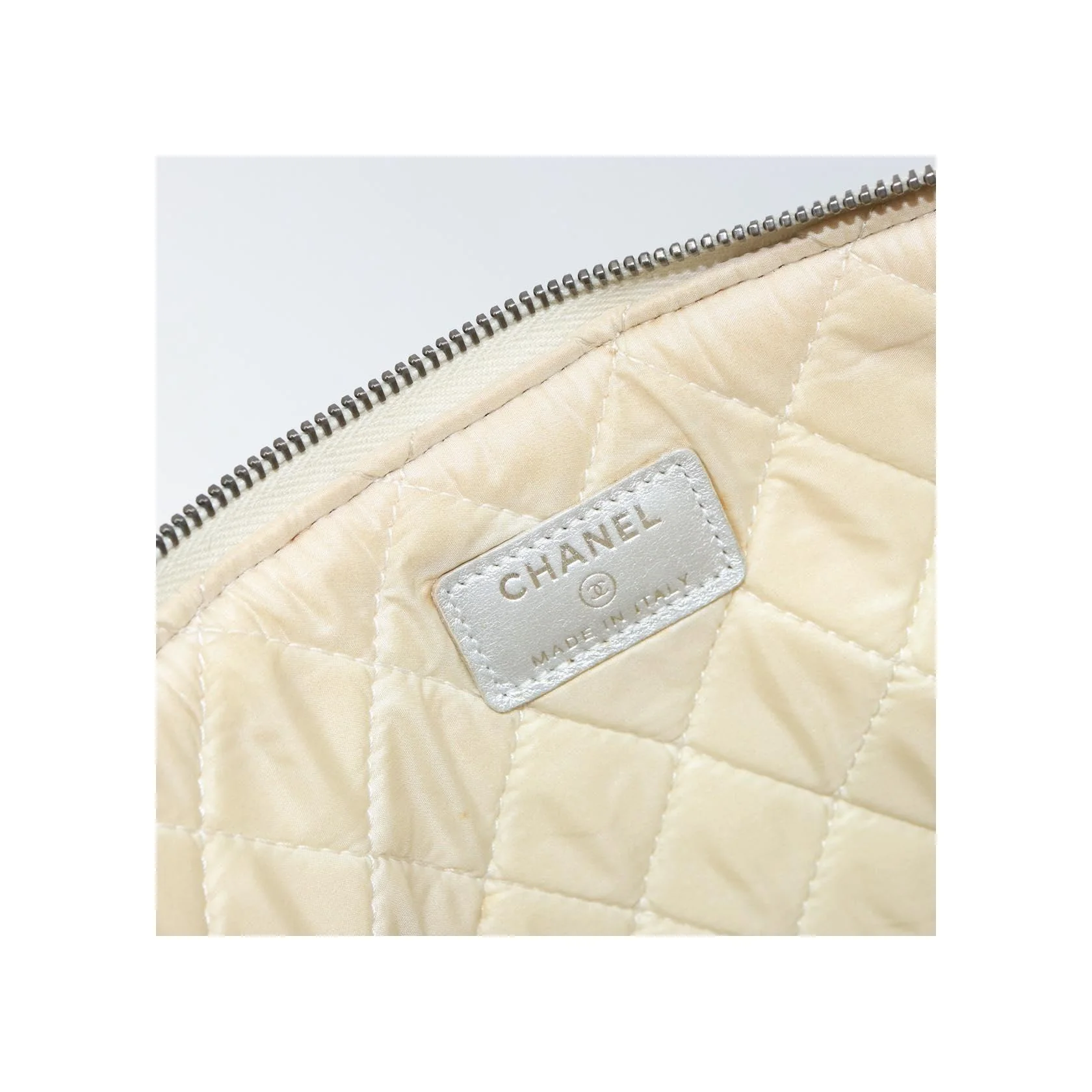 Pochette Chanel O Case - Silver - Image 6