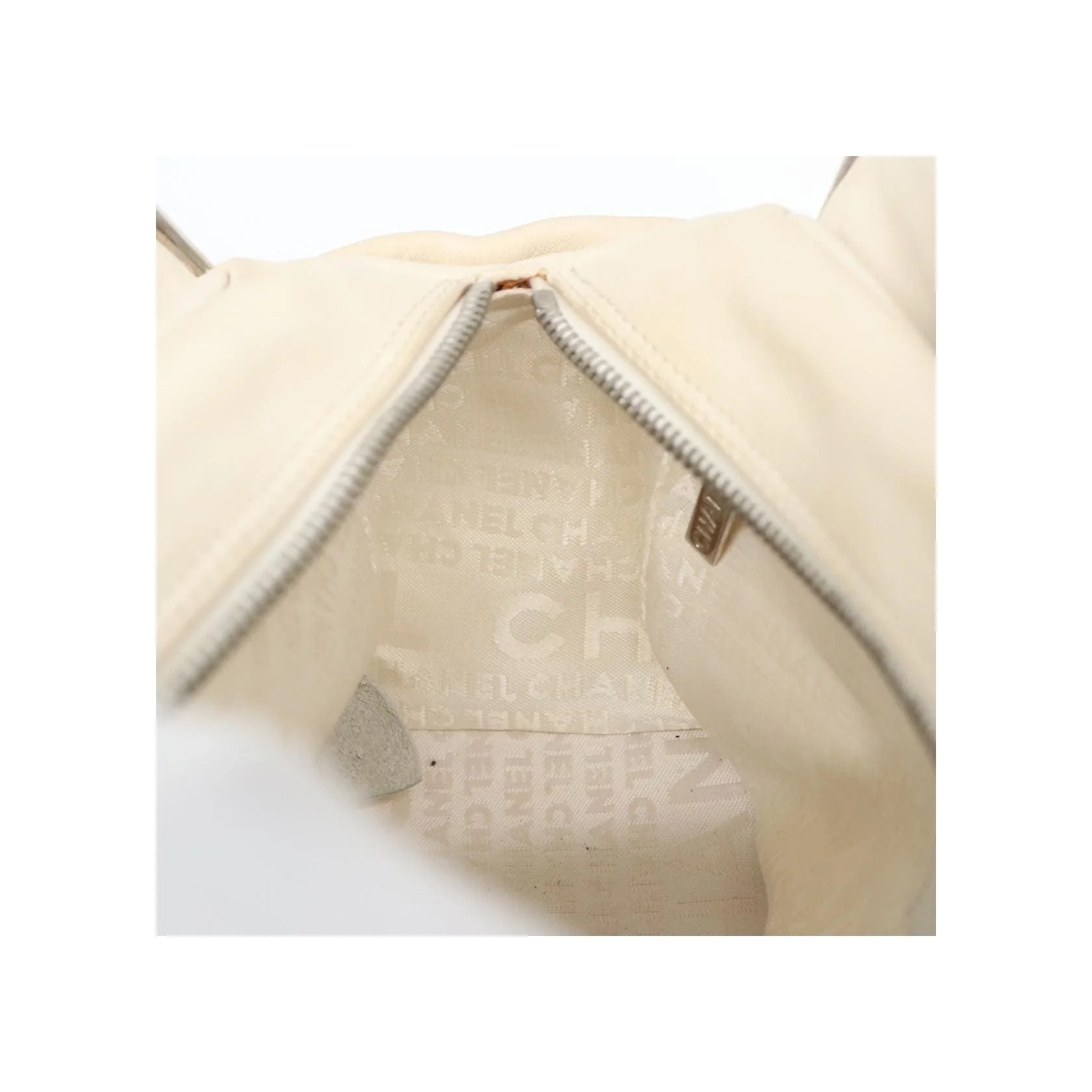 Sac À Armature Chanel Ultimate Soft - White - Image 21