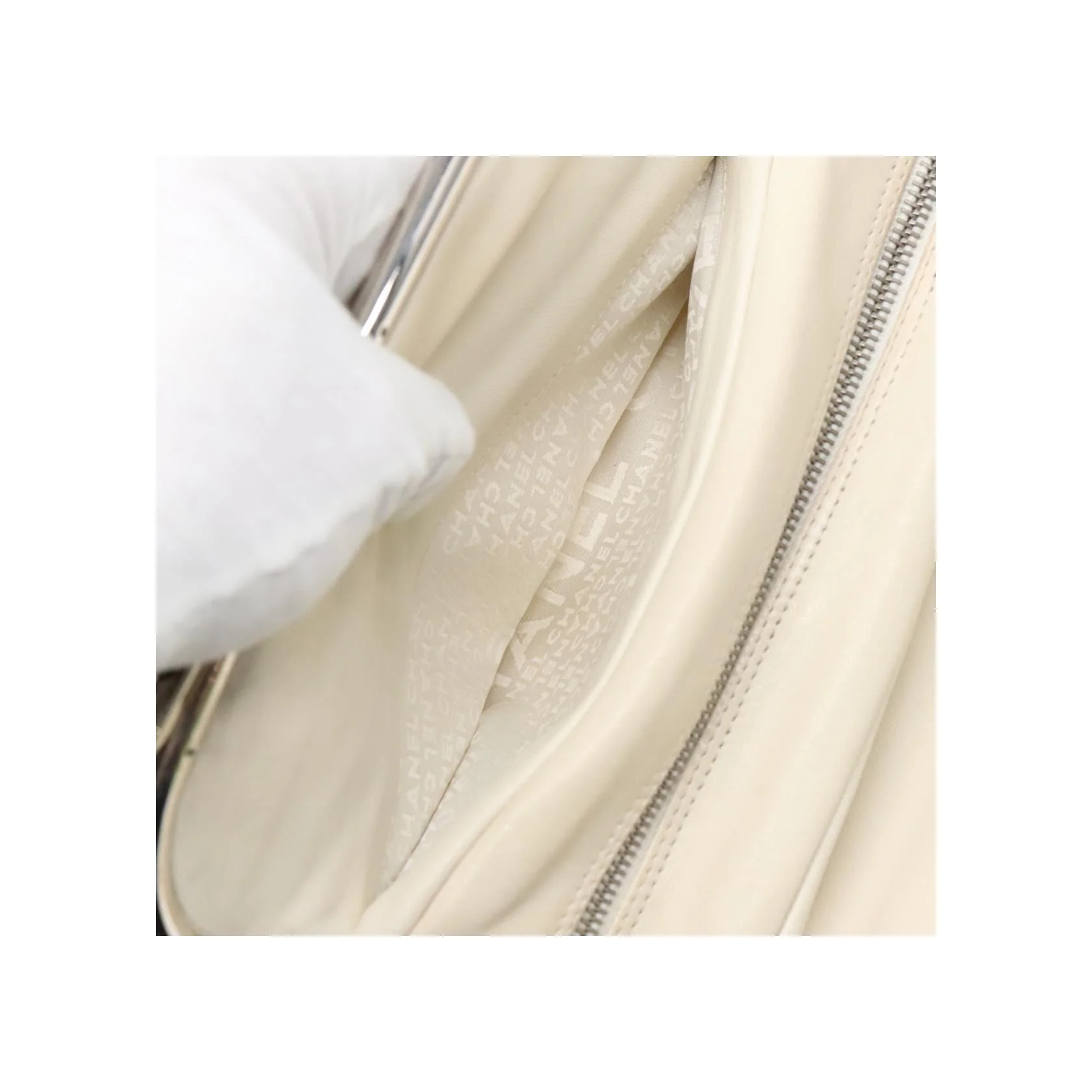 Sac À Armature Chanel Ultimate Soft - White - Image 23
