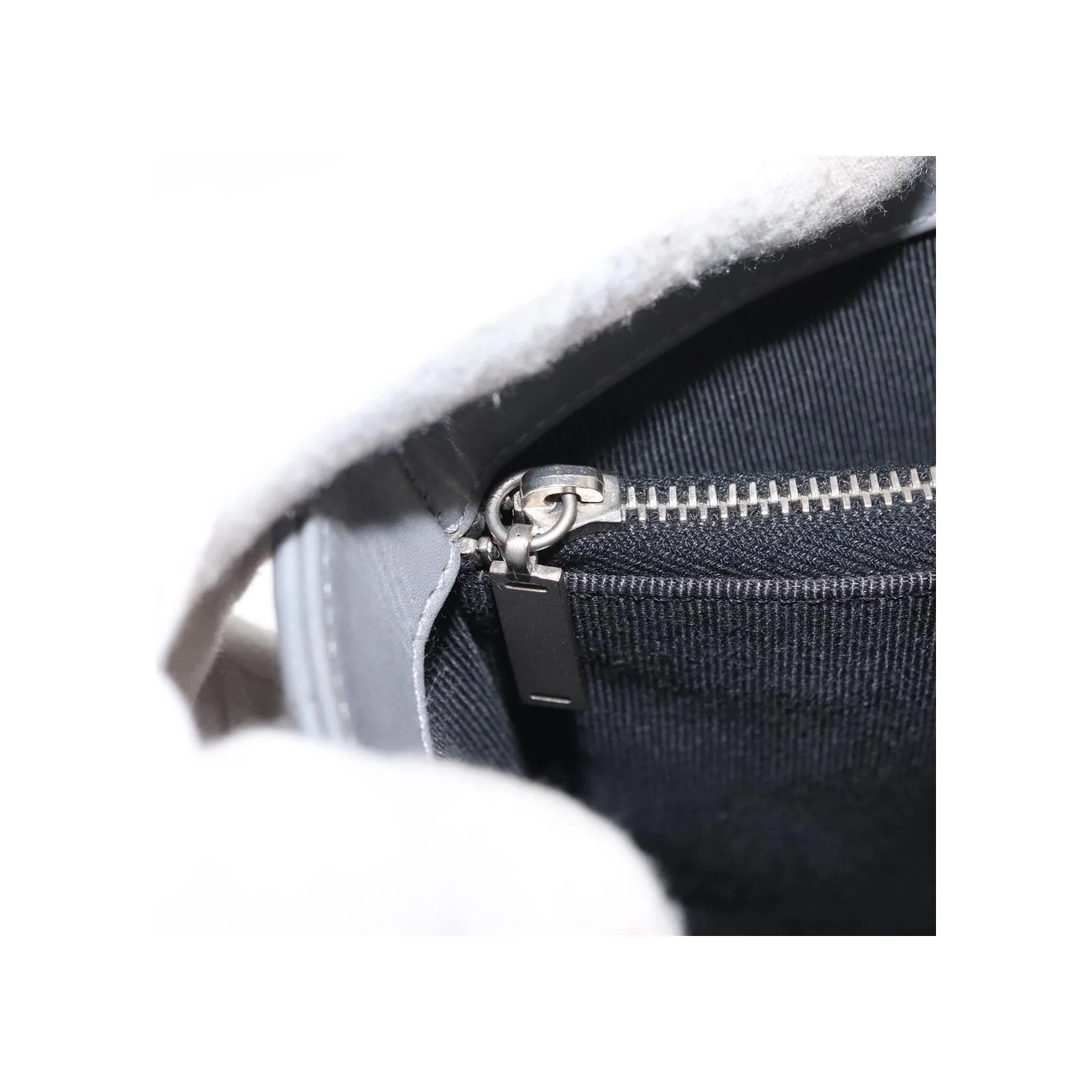 Tote Bag Chanel Vintage Chocolate Bar Metal Ring - Gray - Image 13