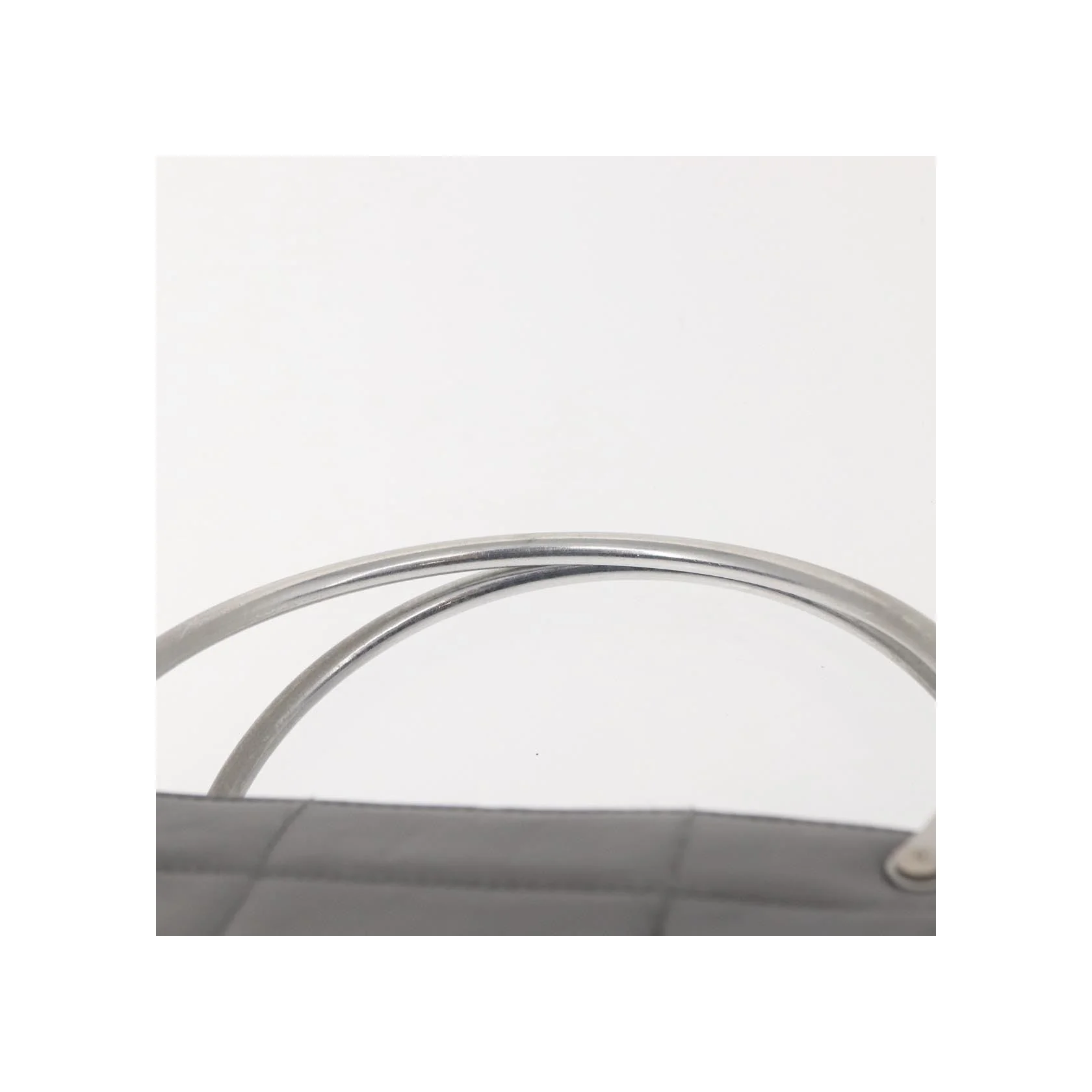 Tote Bag Chanel Vintage Chocolate Bar Metal Ring - Gray - Image 15