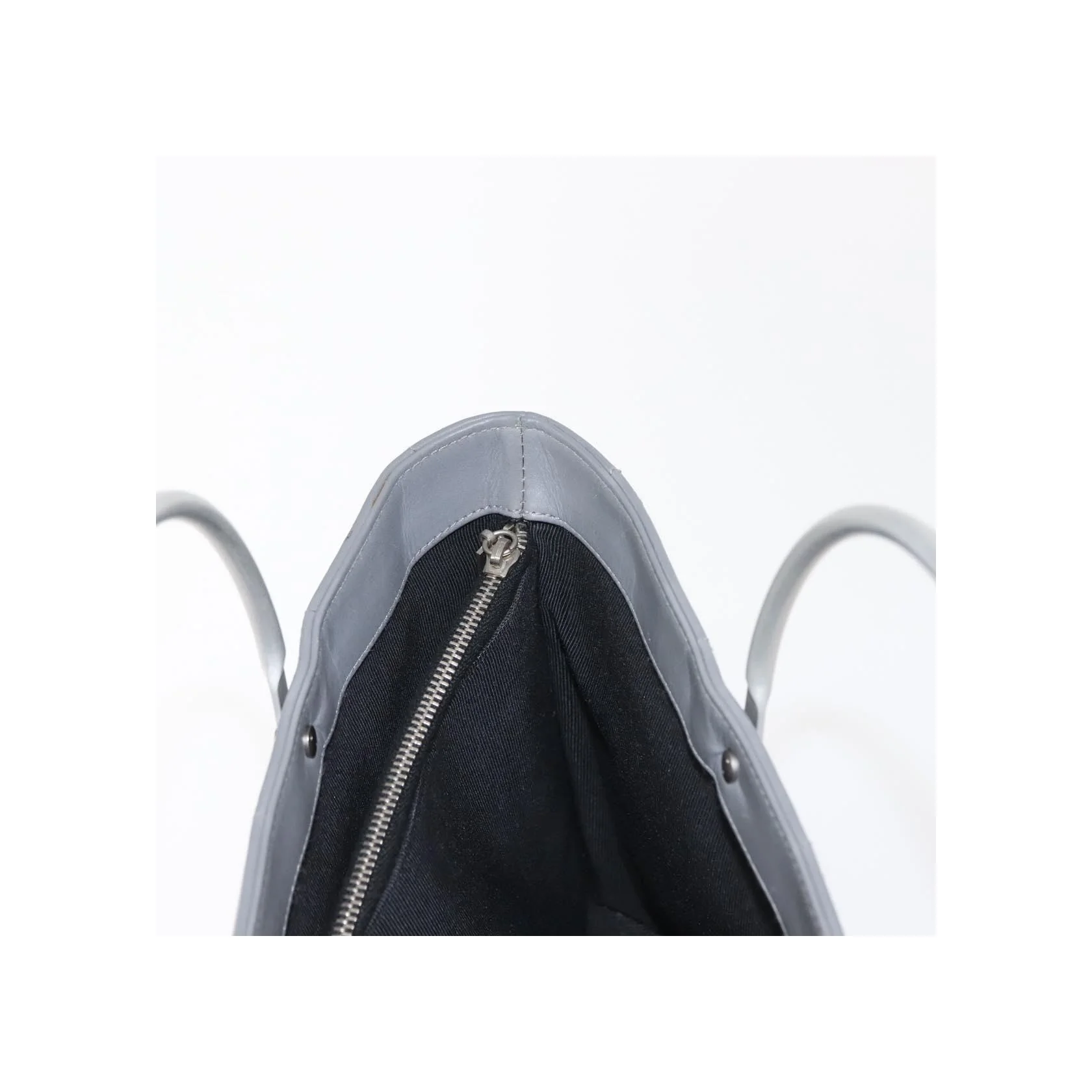 Tote Bag Chanel Vintage Chocolate Bar Metal Ring - Gray - Image 17