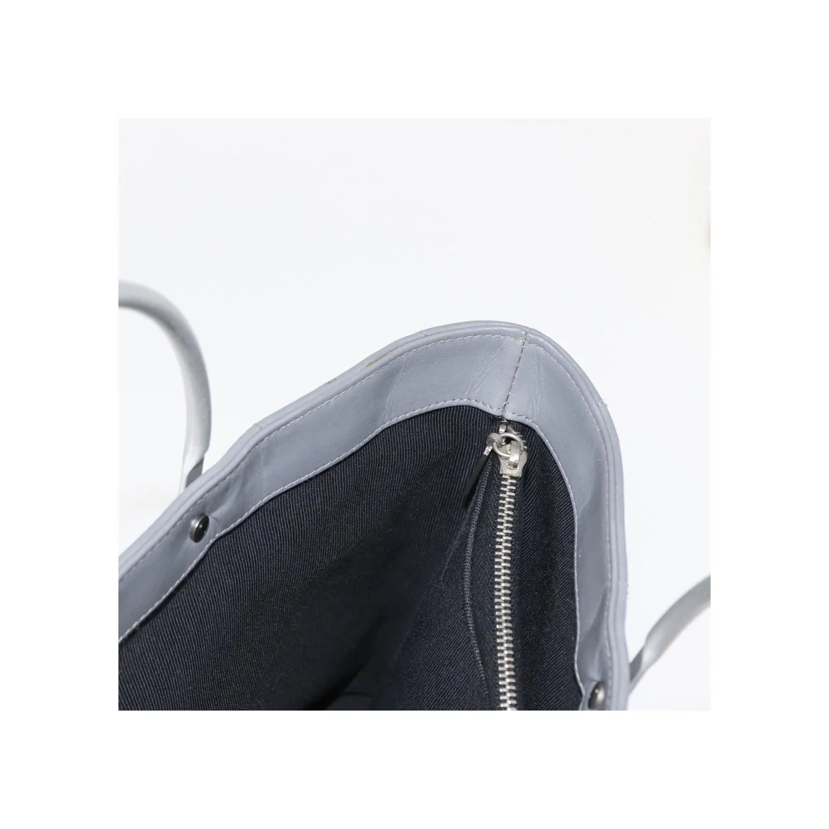 Tote Bag Chanel Vintage Chocolate Bar Metal Ring - Gray - Image 19