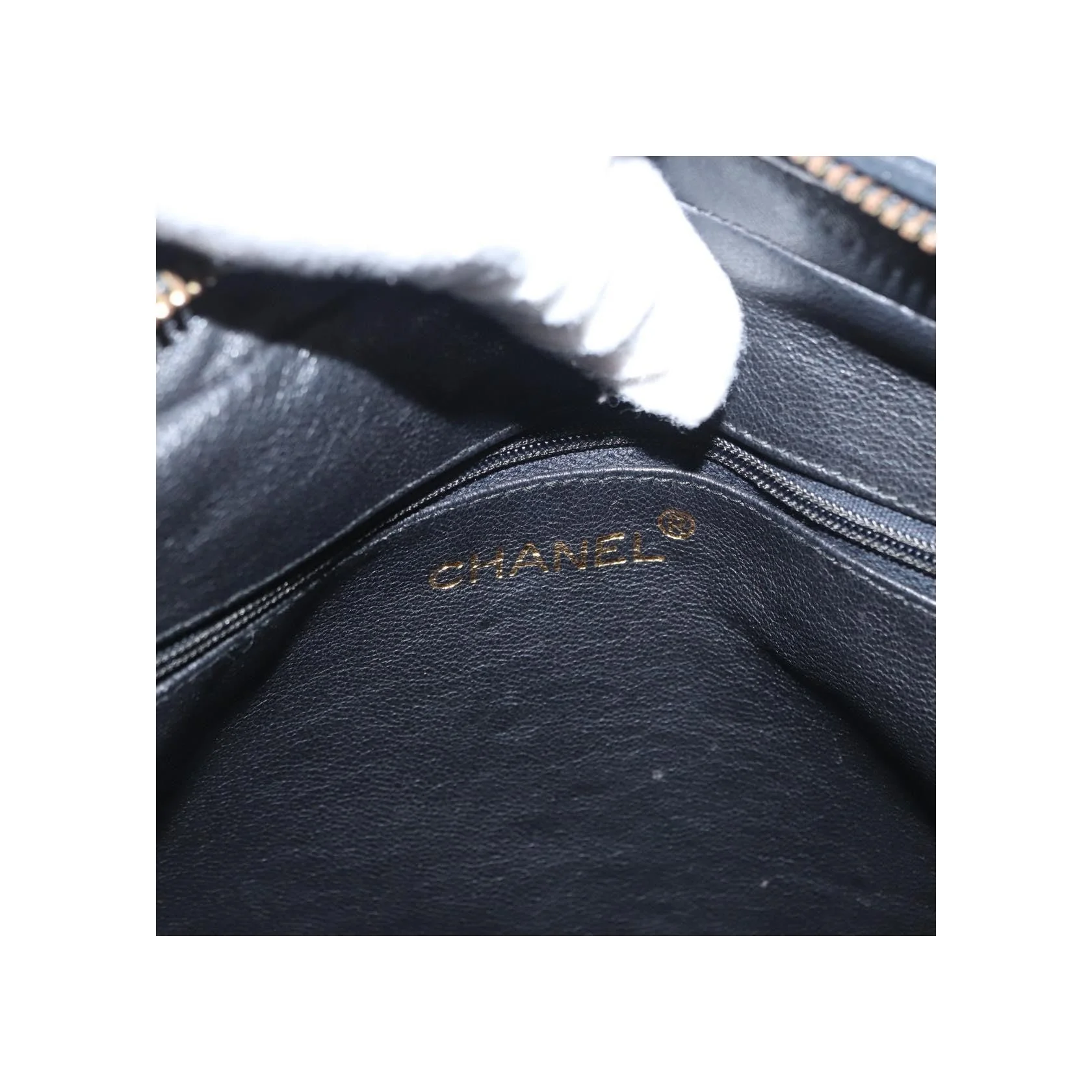 Sac Caméra À Poche Avant Chanel Vintage - Black - Image 15