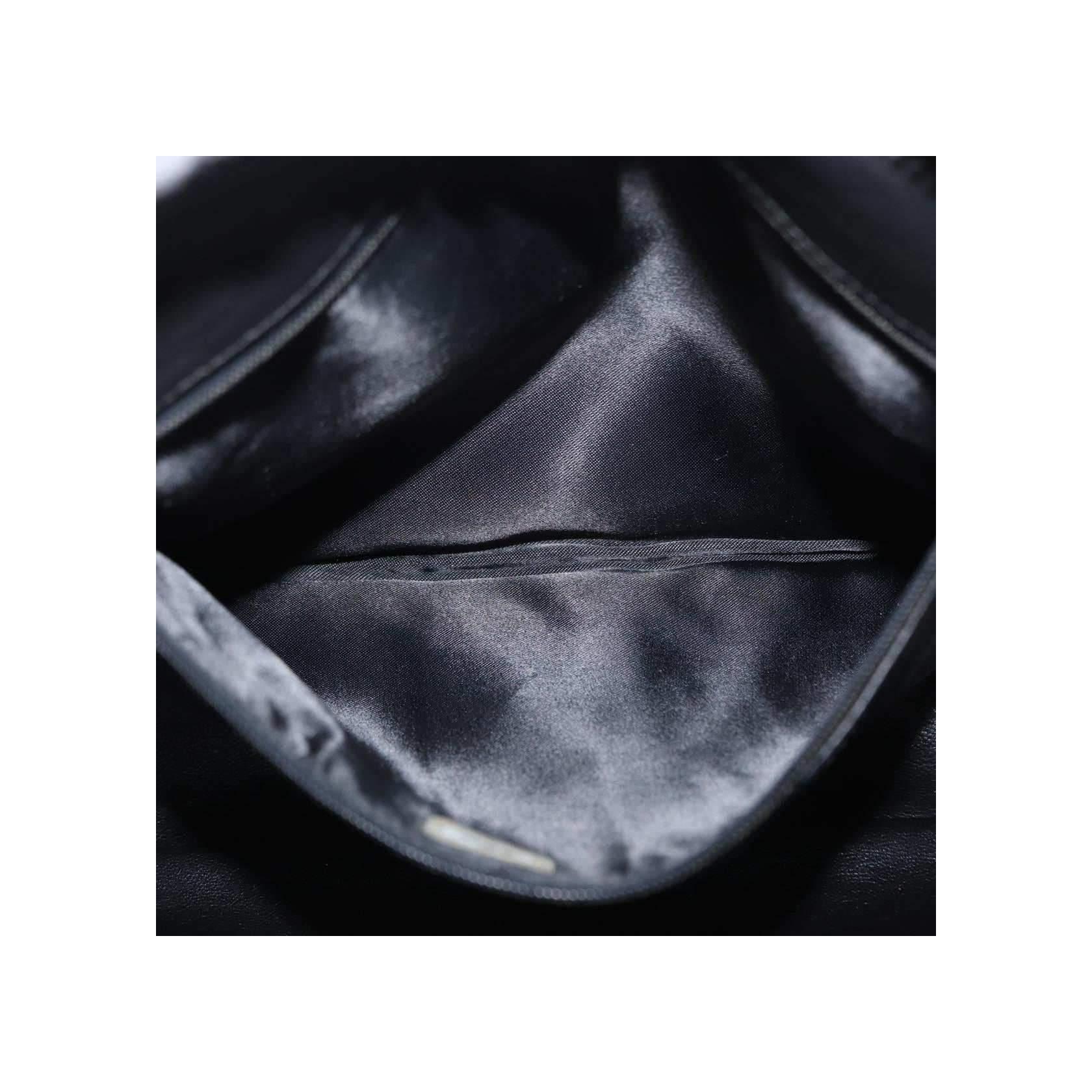 Sac Caméra À Poche Avant Chanel Vintage - Black - Image 20