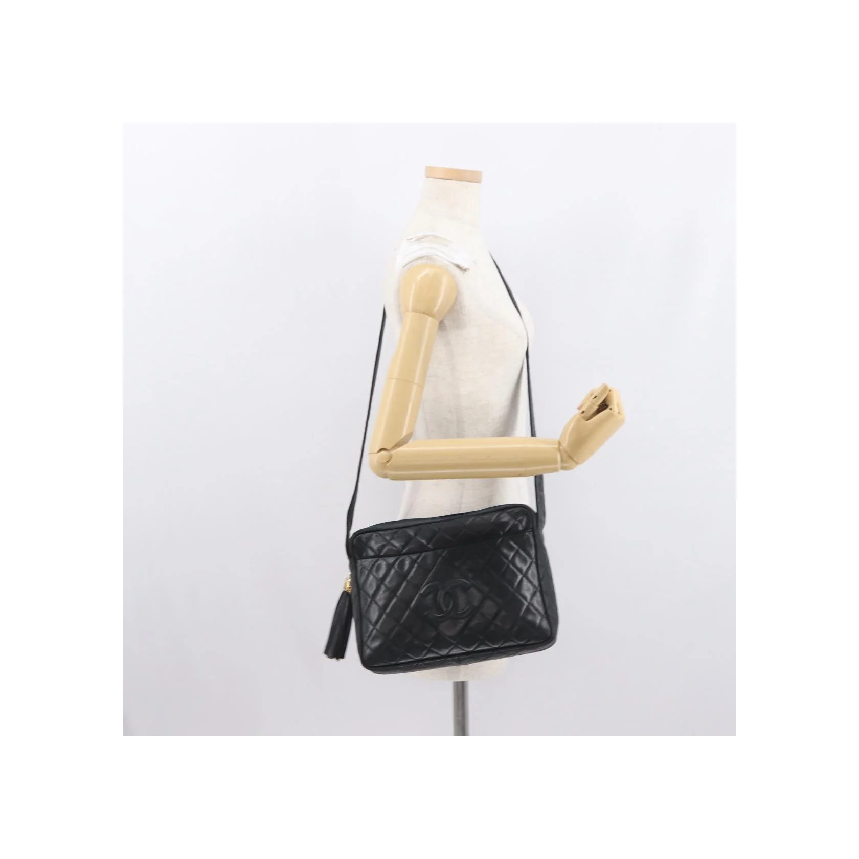 Sac Caméra À Poche Avant Chanel Vintage - Black - Image 23