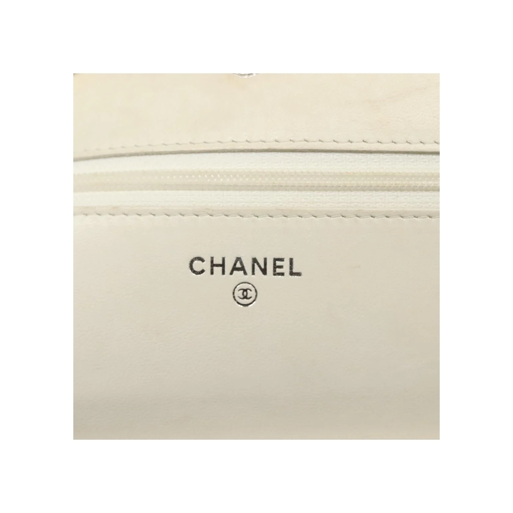 Portefeuille À Chaîne Chanel - White - Image 6