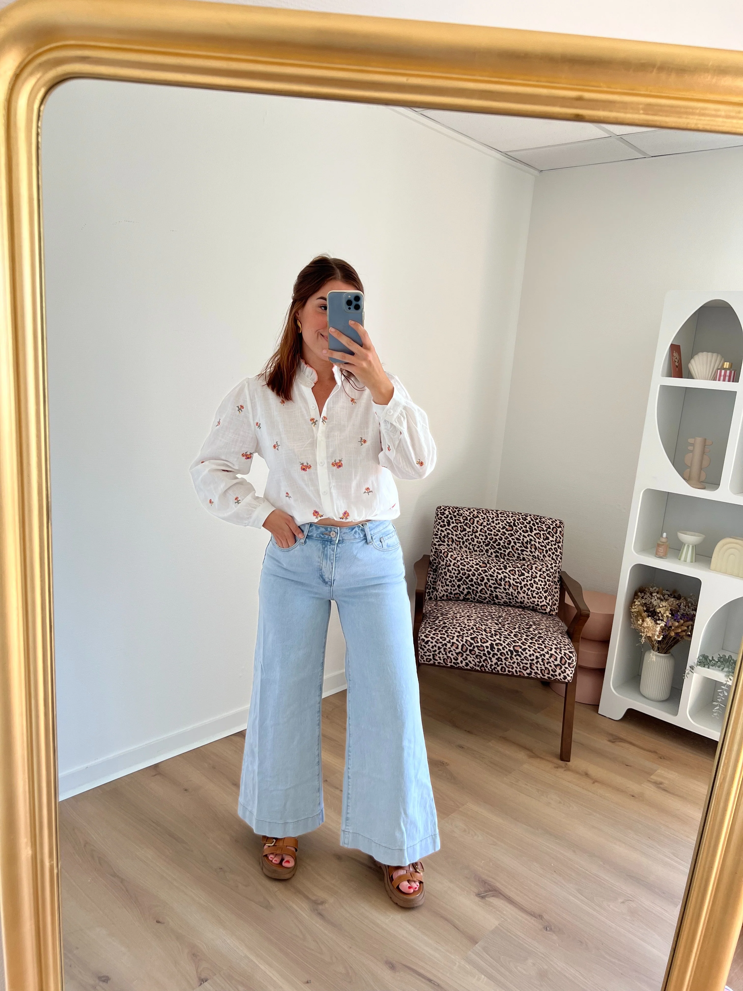 Chemise Écrue À Fleurs Brodée Esmée - Image 5