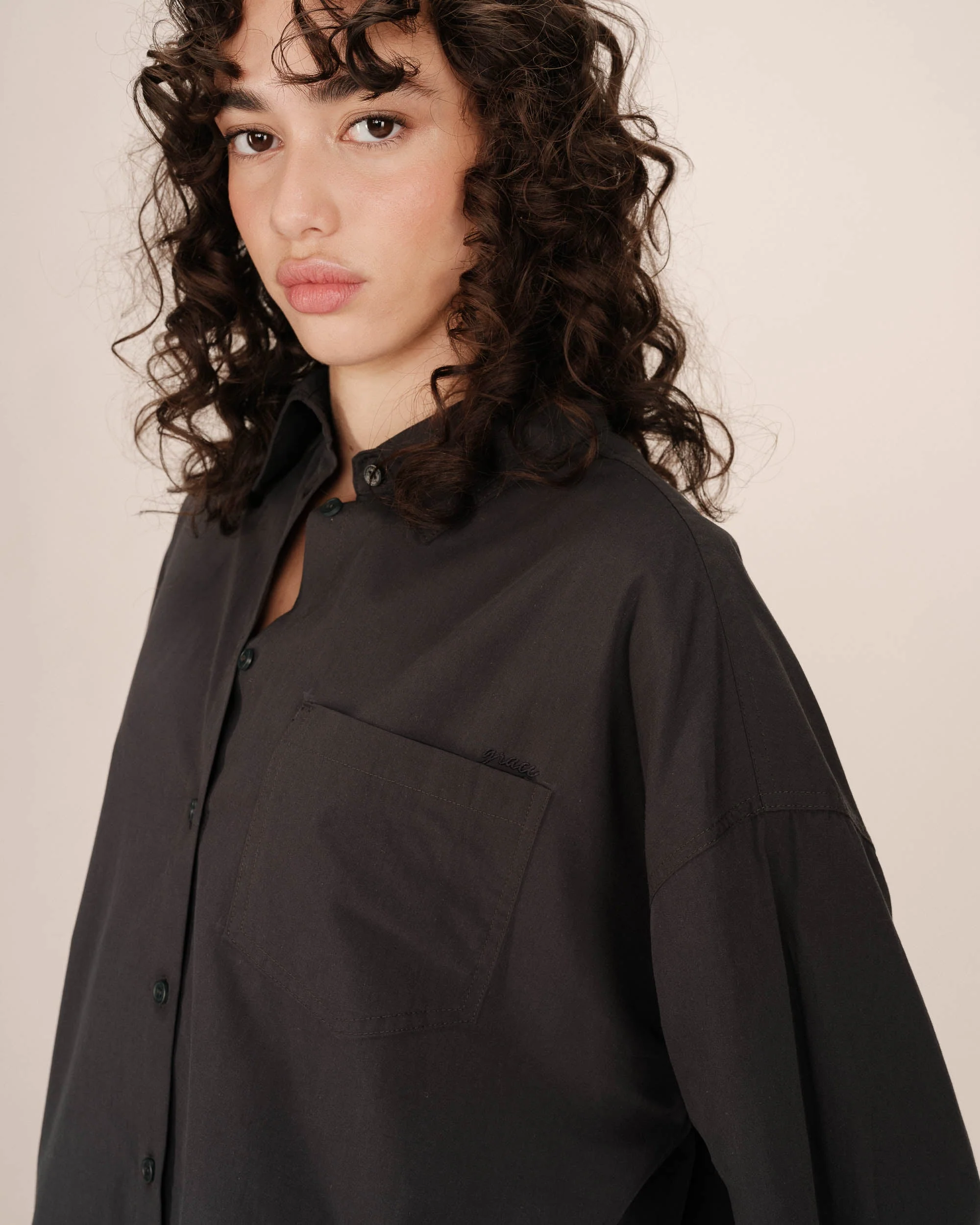 Chemise Oversize Carbone Sira - Image 2