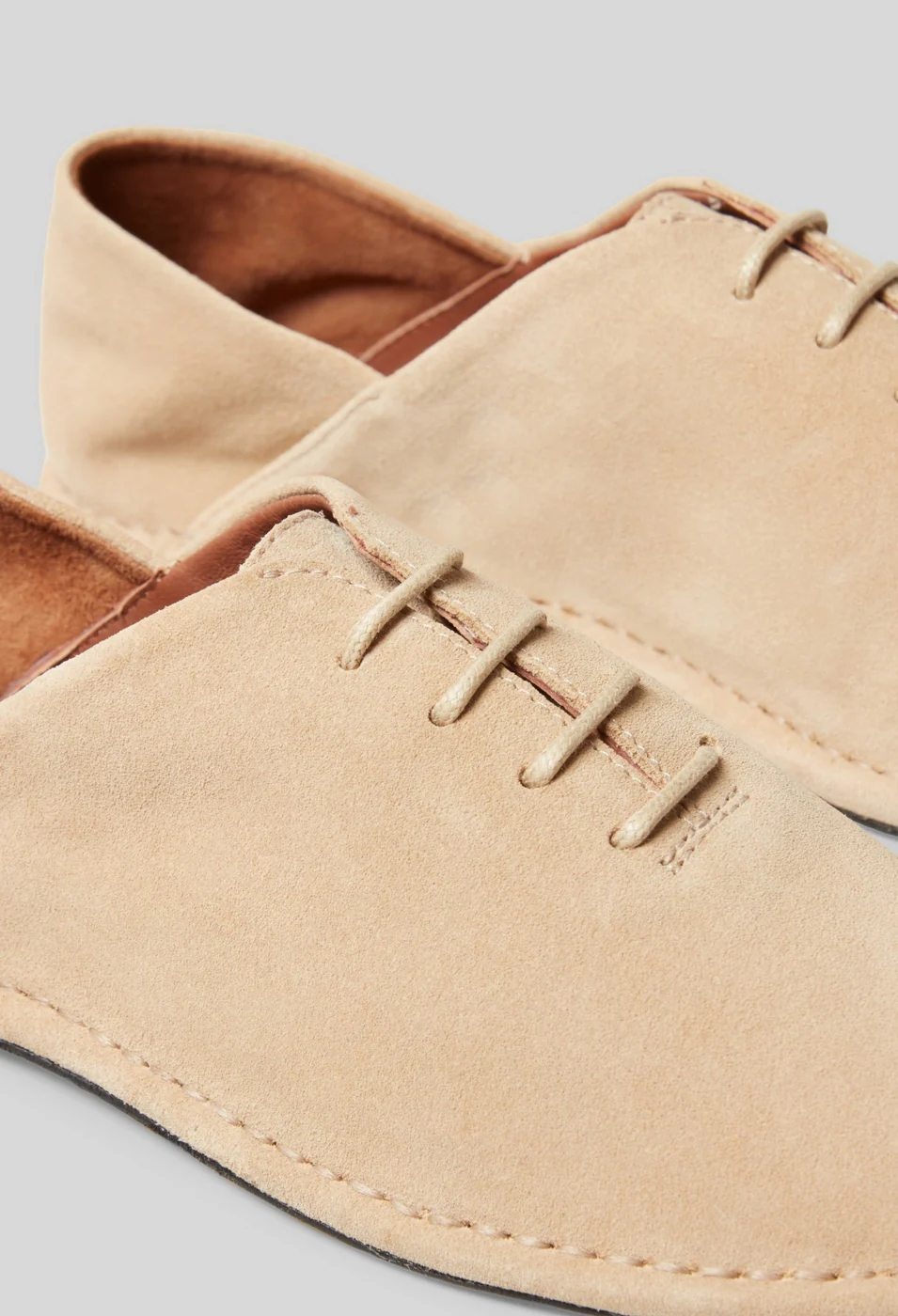 Chaussures Aliassuede Taupe - Image 4