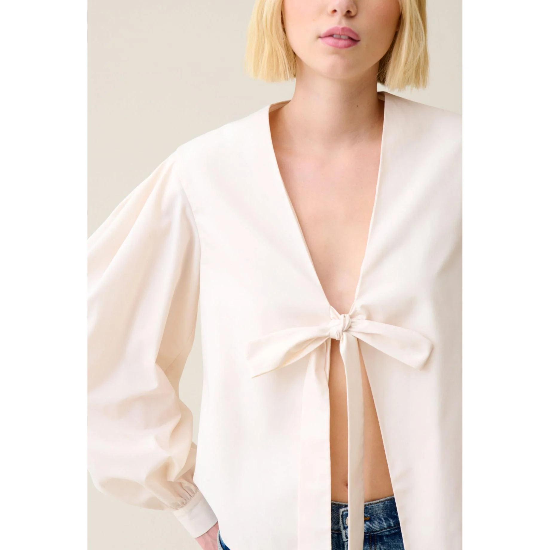 Blouse Col V À Nouer - Image 3