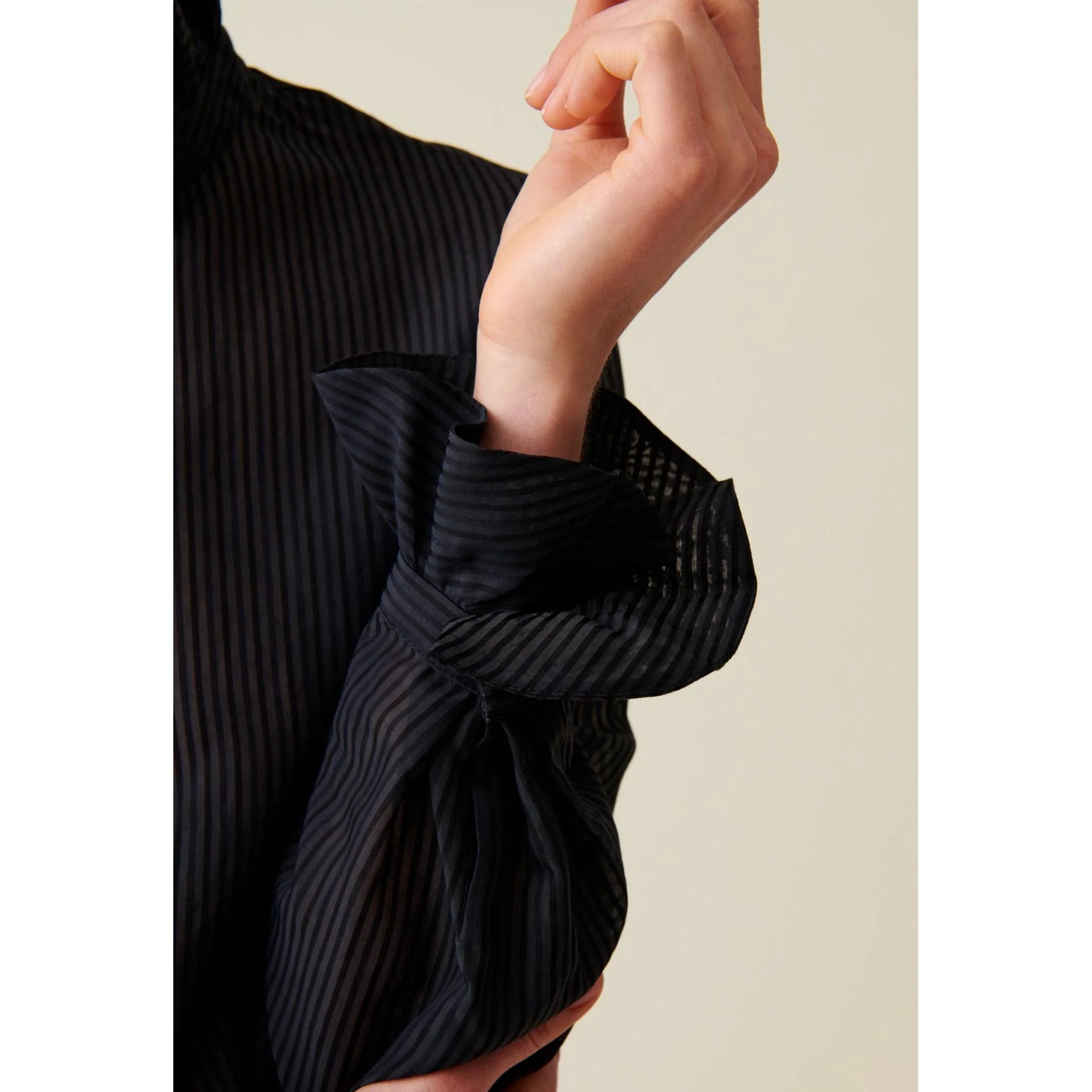 Chemise Fluide Col Volanté Rayures - Image 4