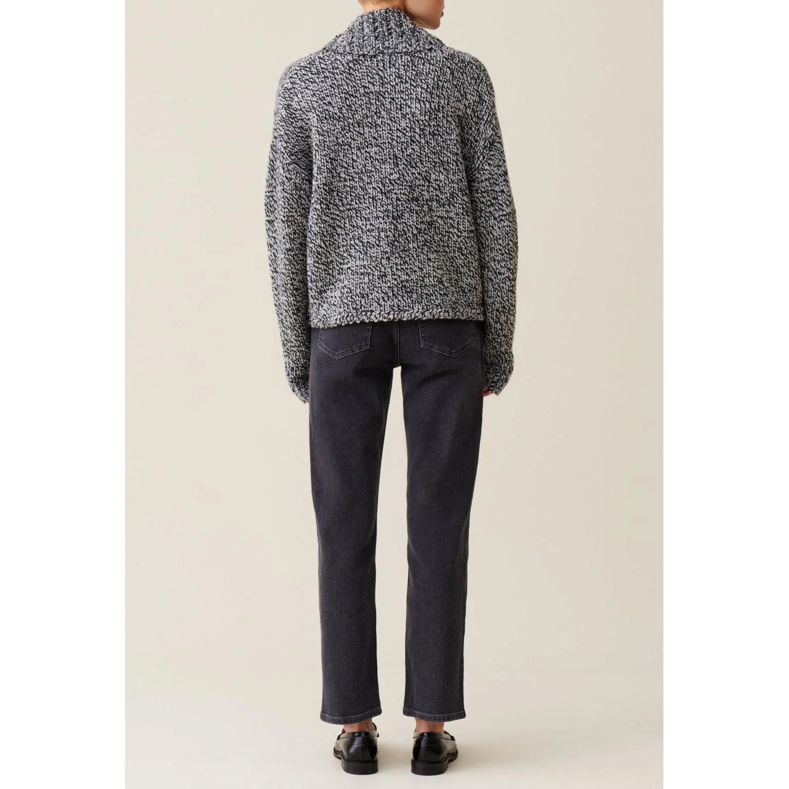 Pull Grosse Maille Col V Gris - Image 5
