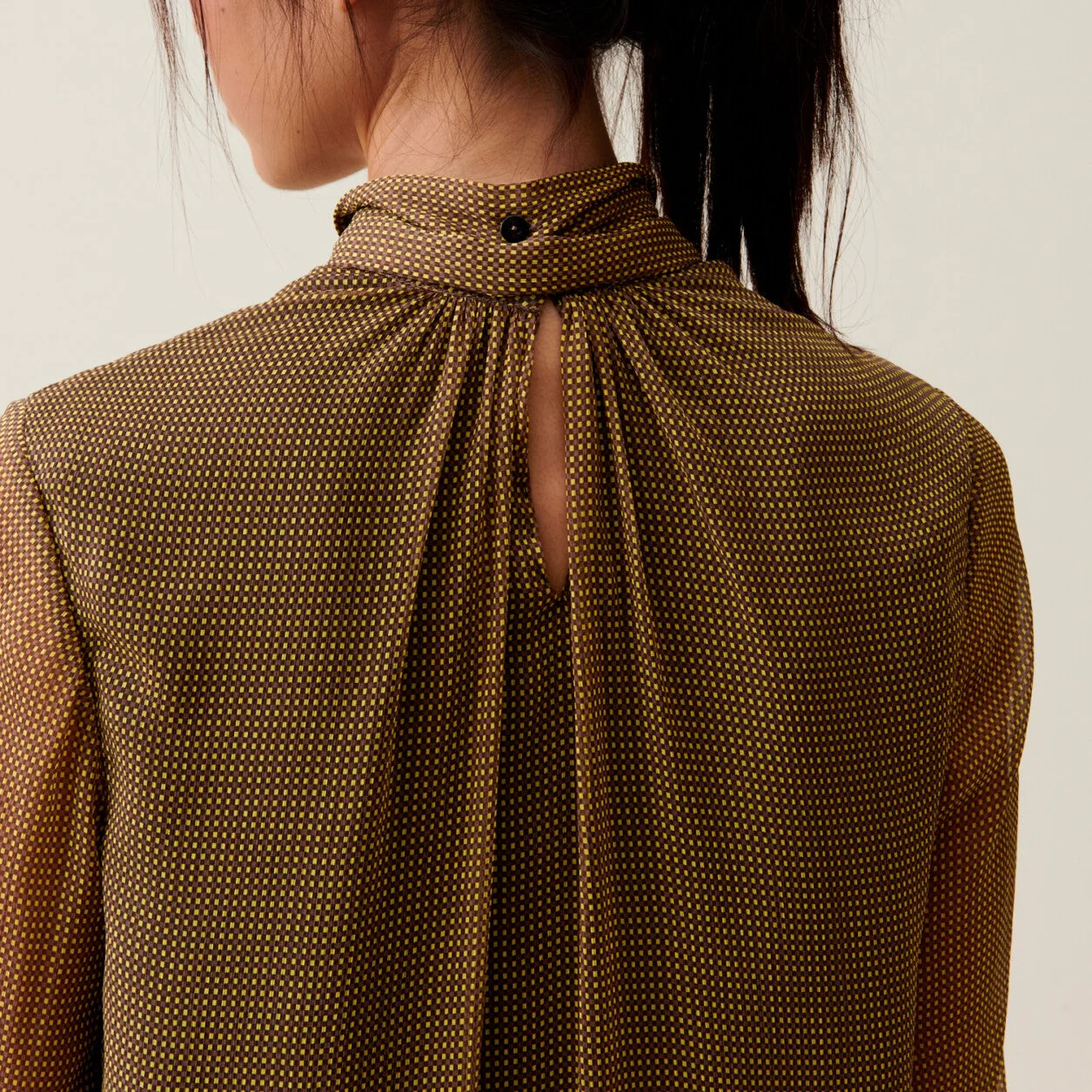 Robe Fluide Col Lavallière - Image 3