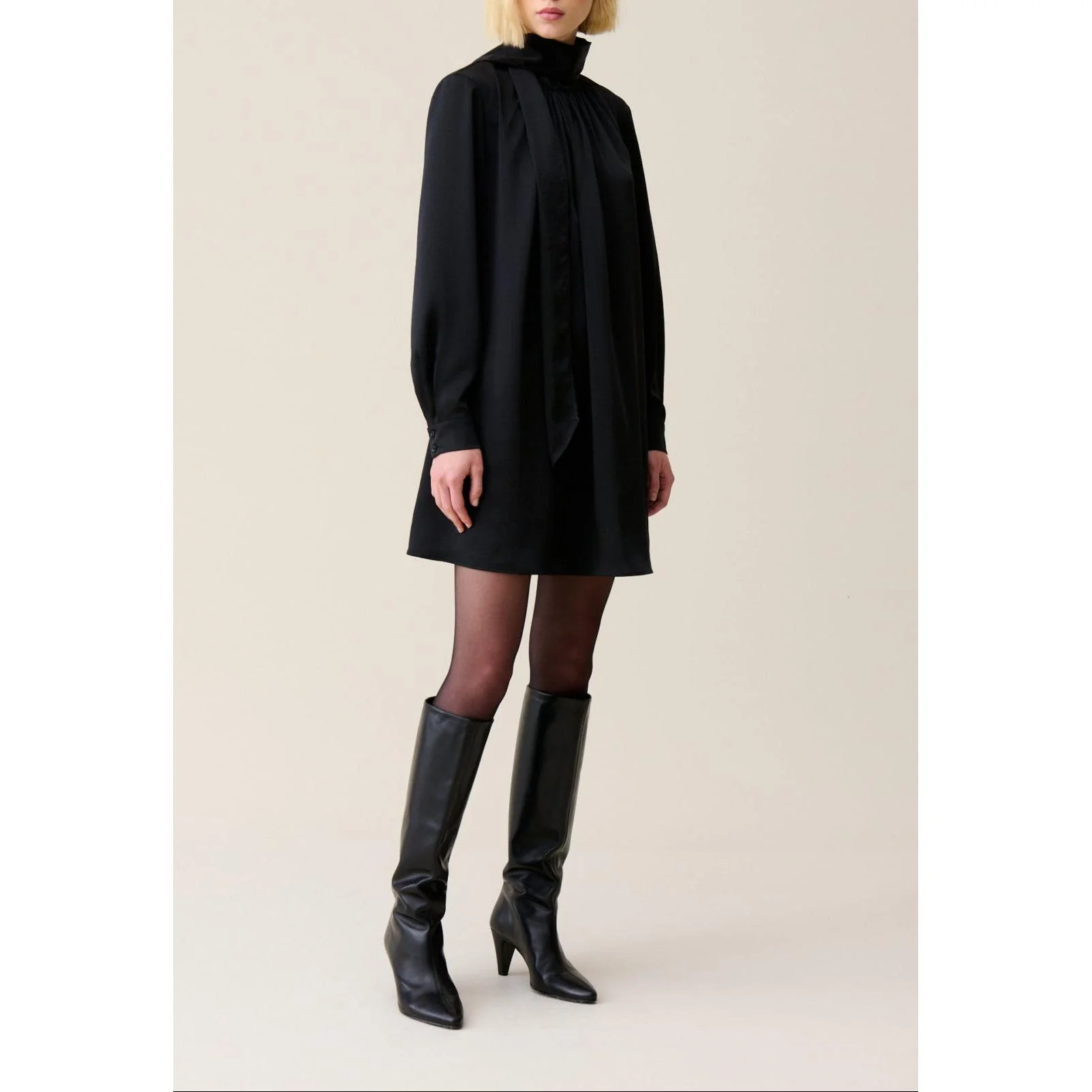 Robe Fluide Col Lavallière Noir - Image 2