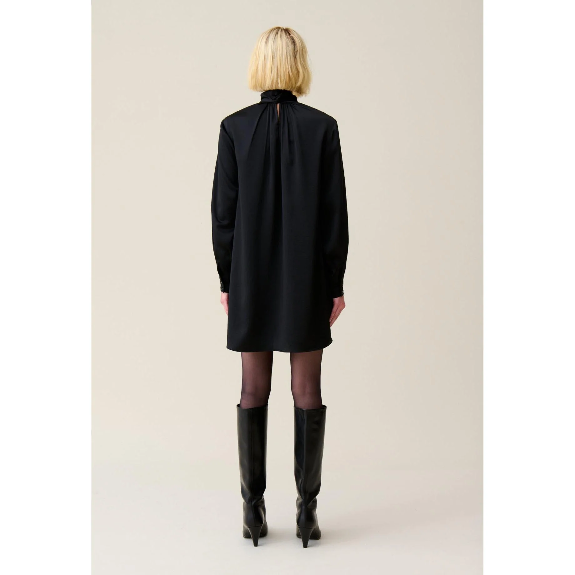 Robe Fluide Col Lavallière Noir - Image 6