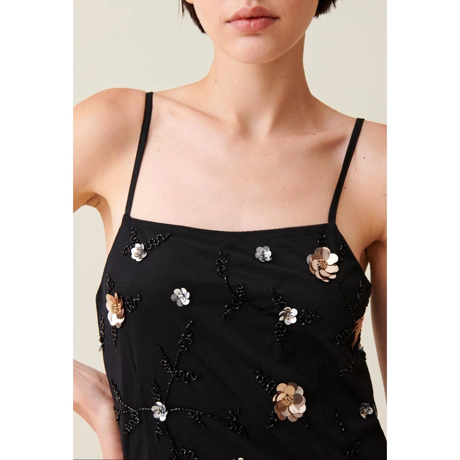 Robe Longue Fluide Sequins Brodés - Image 2