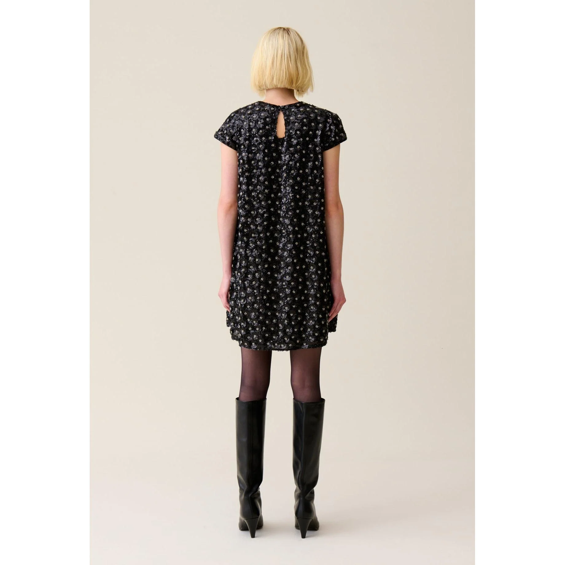 Robe Courte Babydoll Brodée - Image 5