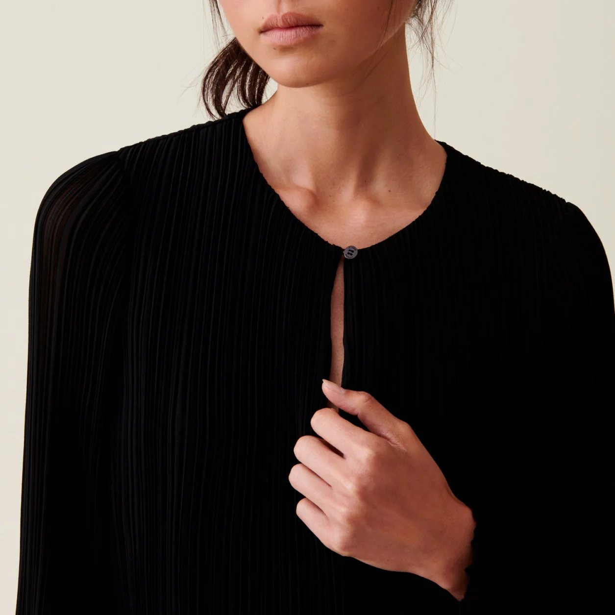 Robe Courte Plissée Manches Longues - Image 3