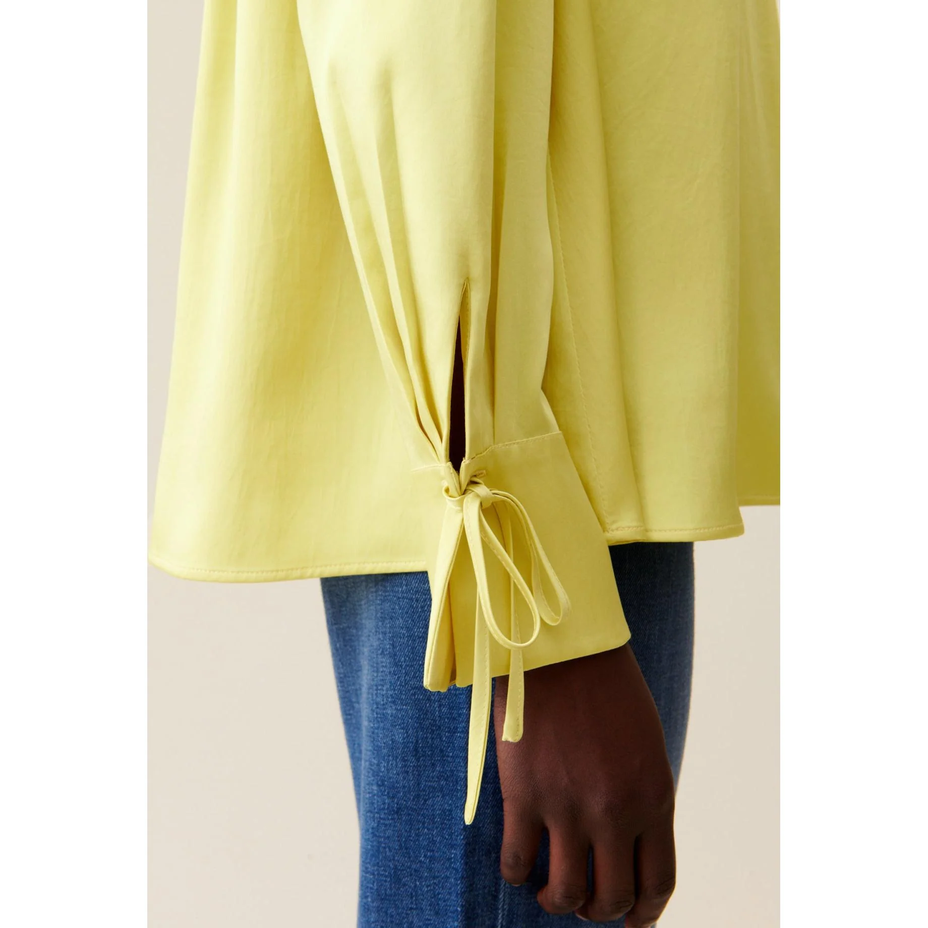 Blouse Fluide Col Ouvert - Image 4