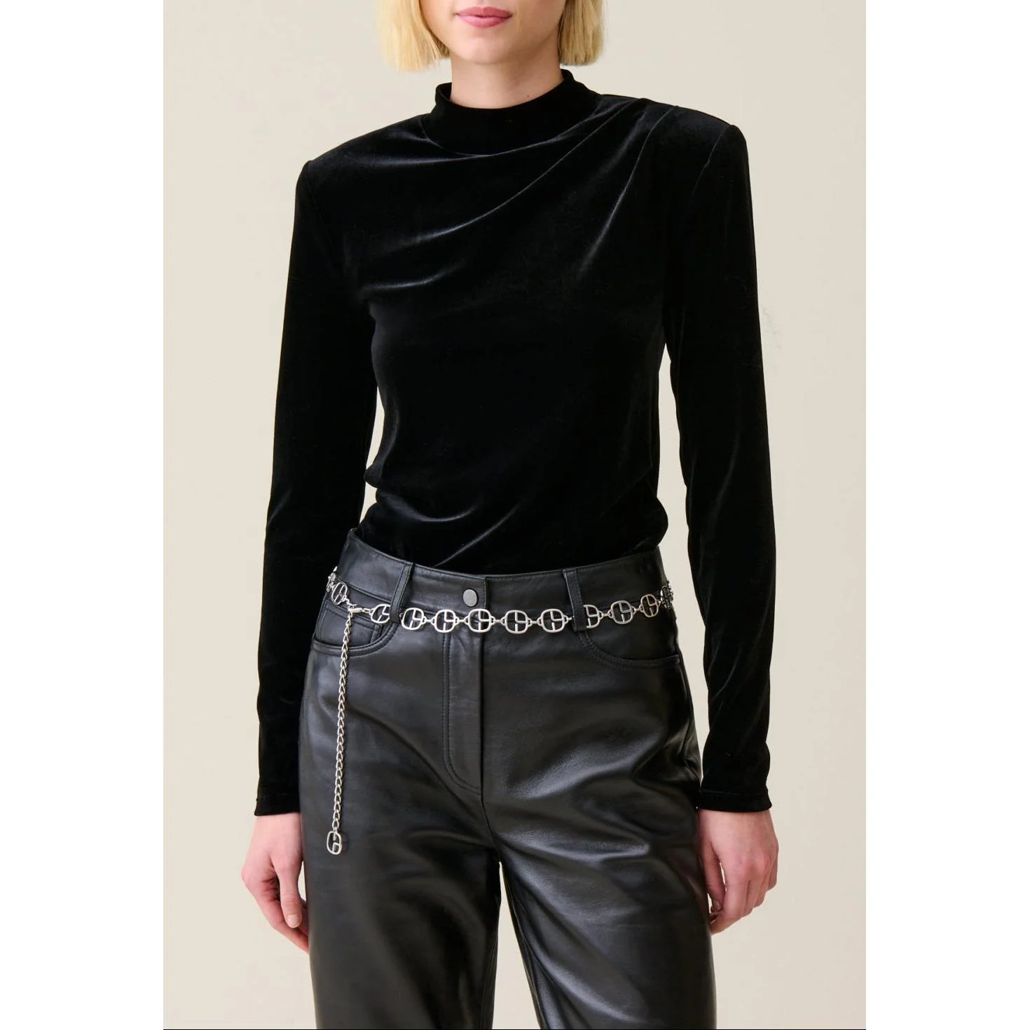 Top Cintré Velours Noir - Image 4
