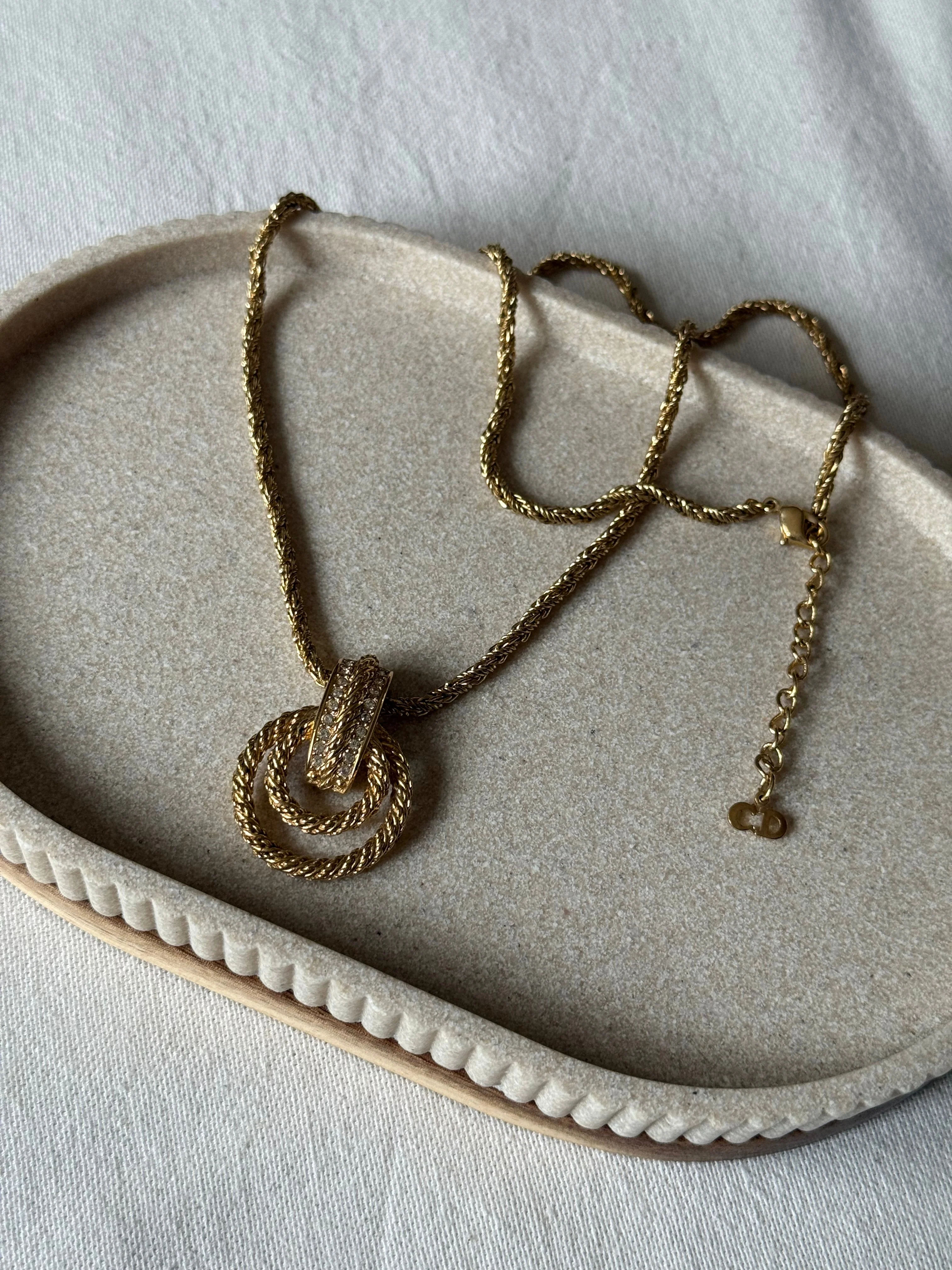 Collier Christian Dior Vintage - Pendentif Anneaux Entrelacés - Image 2