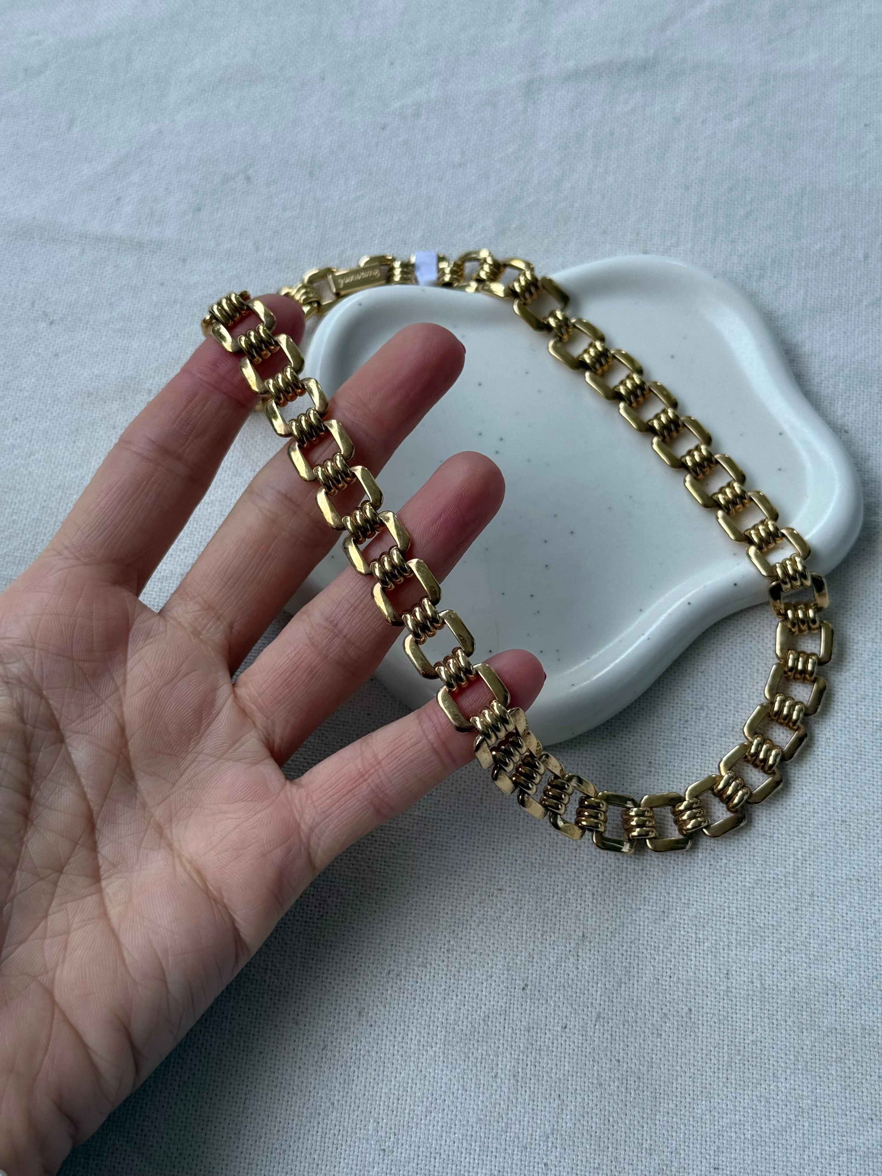 Collier Doré Vintage - Maillons Carrés Dorés - Image 3