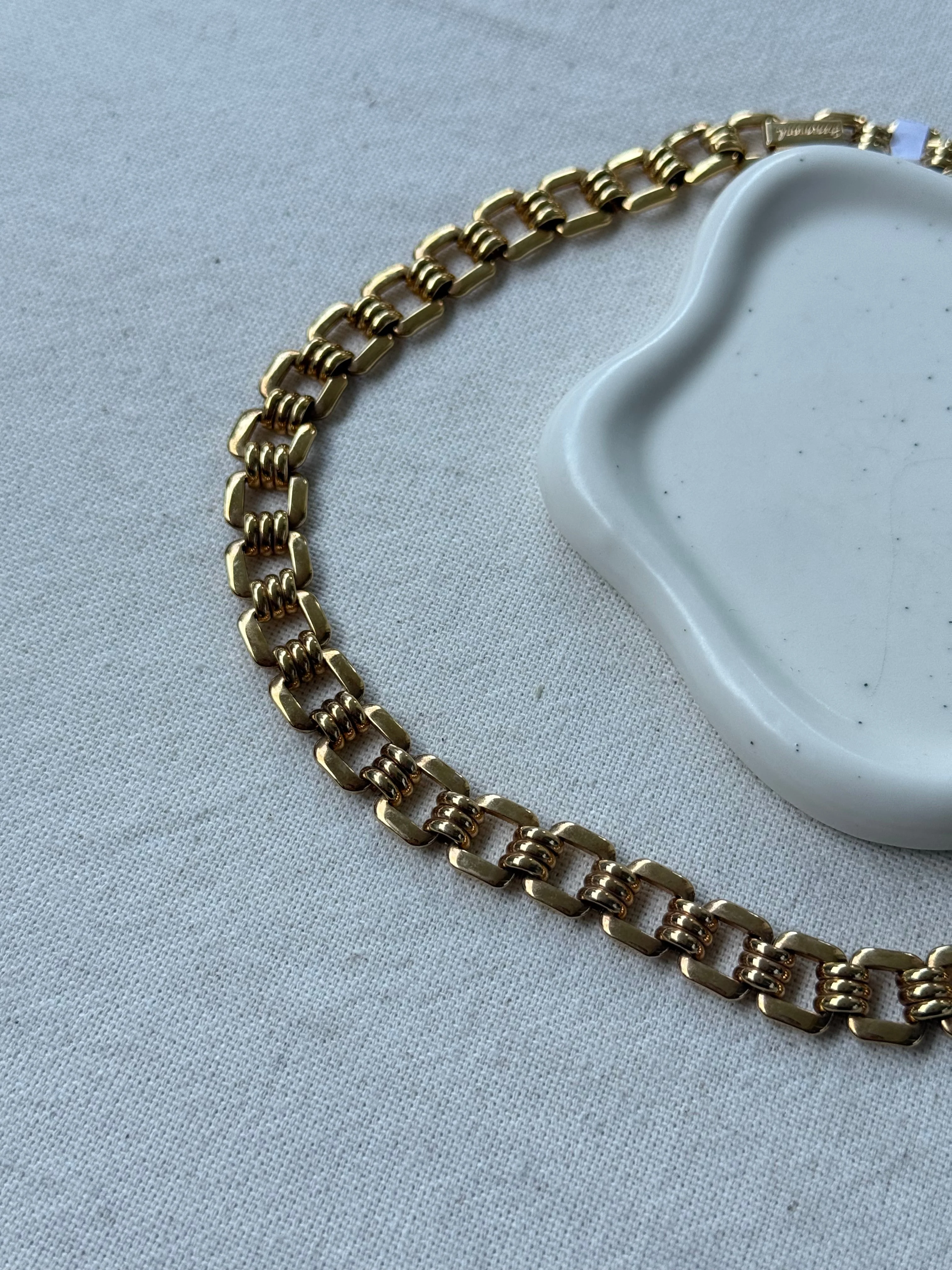Collier Doré Vintage - Maillons Carrés Dorés - Image 4