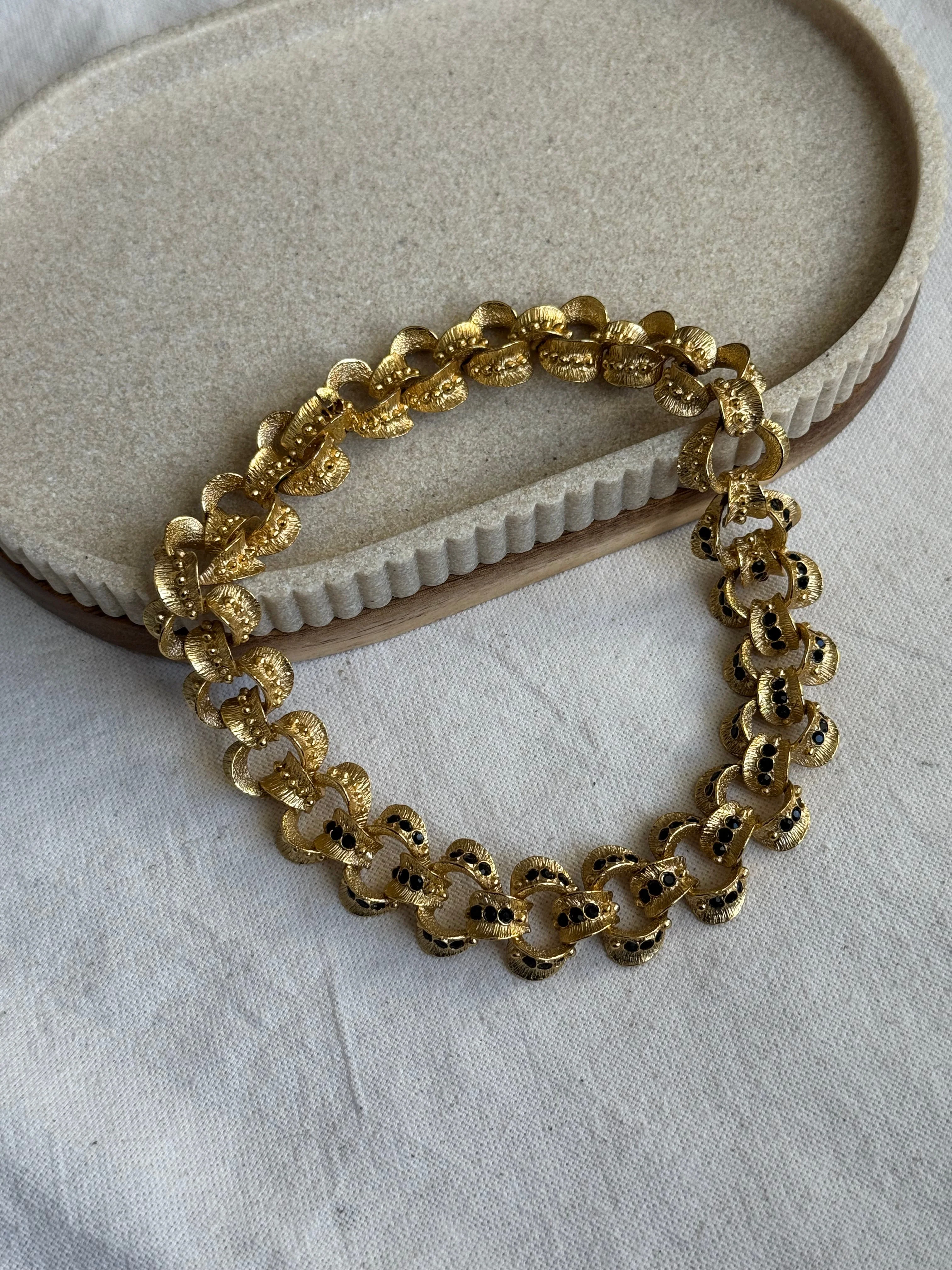 Collier Doré Vintage - Maillons Texturés Et Strass Noirs - Image 2