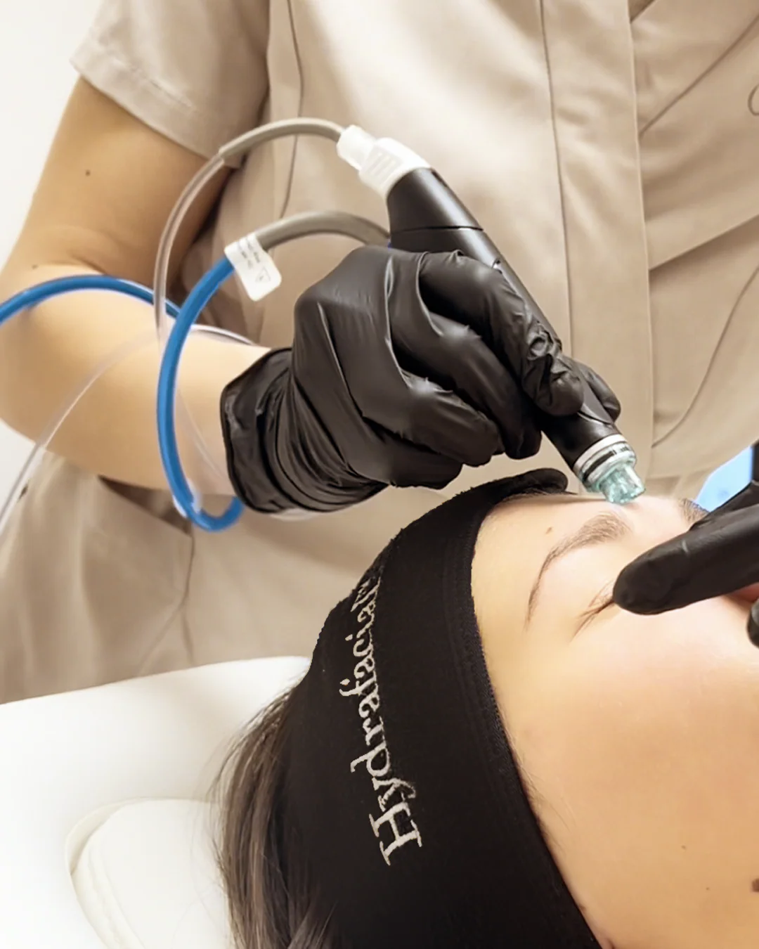 Hydrafacial Signature - Image 3