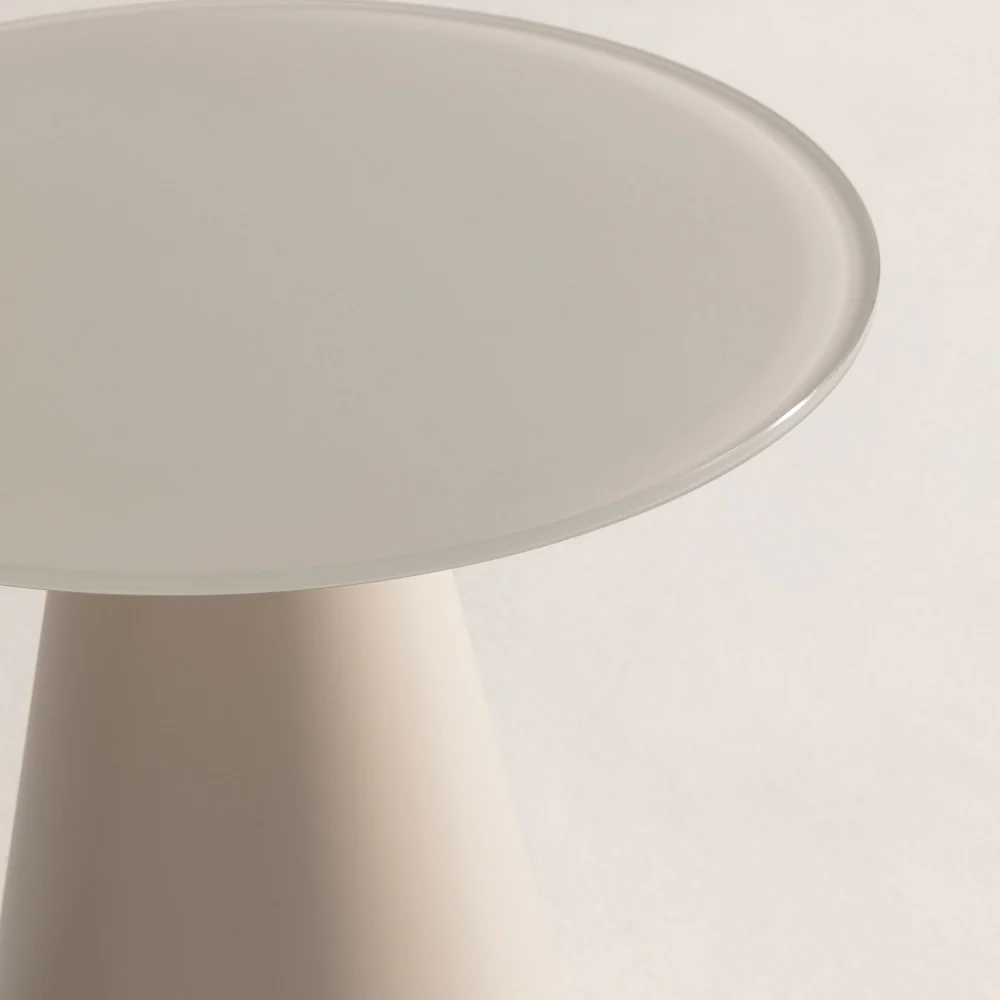 Celeste - Table D'appoint Ronde Trempé Et Métal - Verre - Beige - Image 3