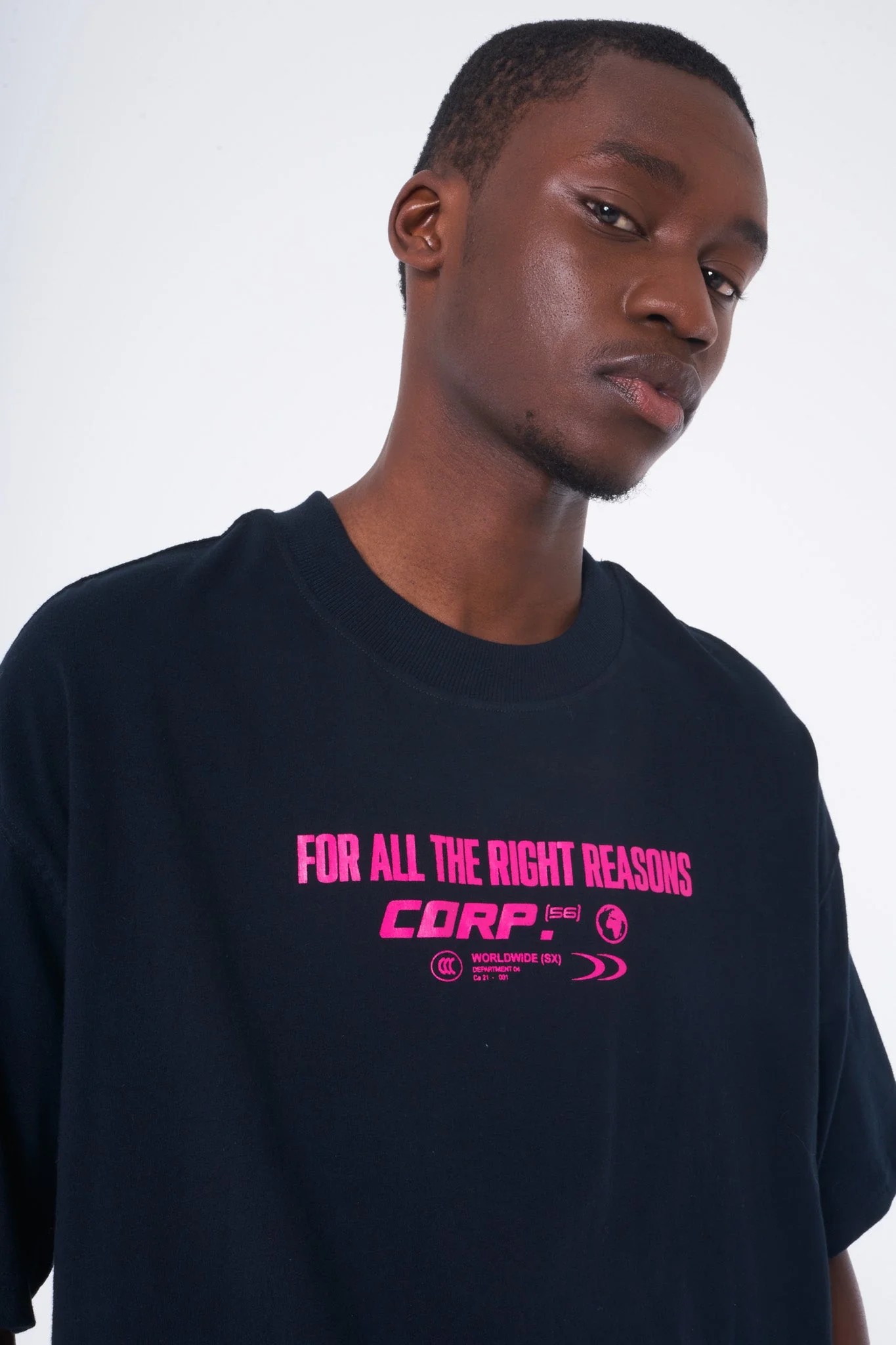 T-Shirt Eri - Black - Image 5