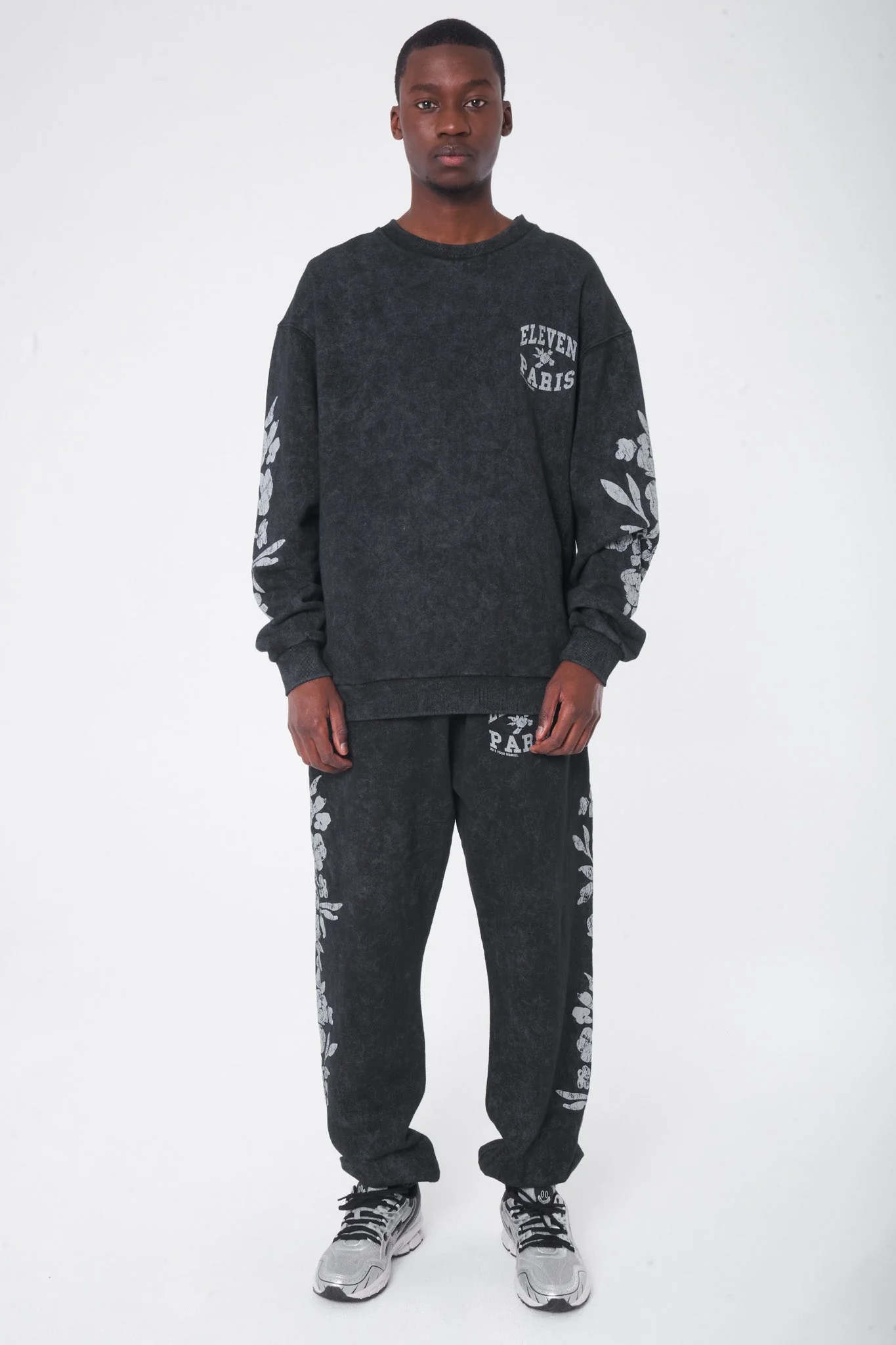 Jogging Erza - Black Wash - Image 5