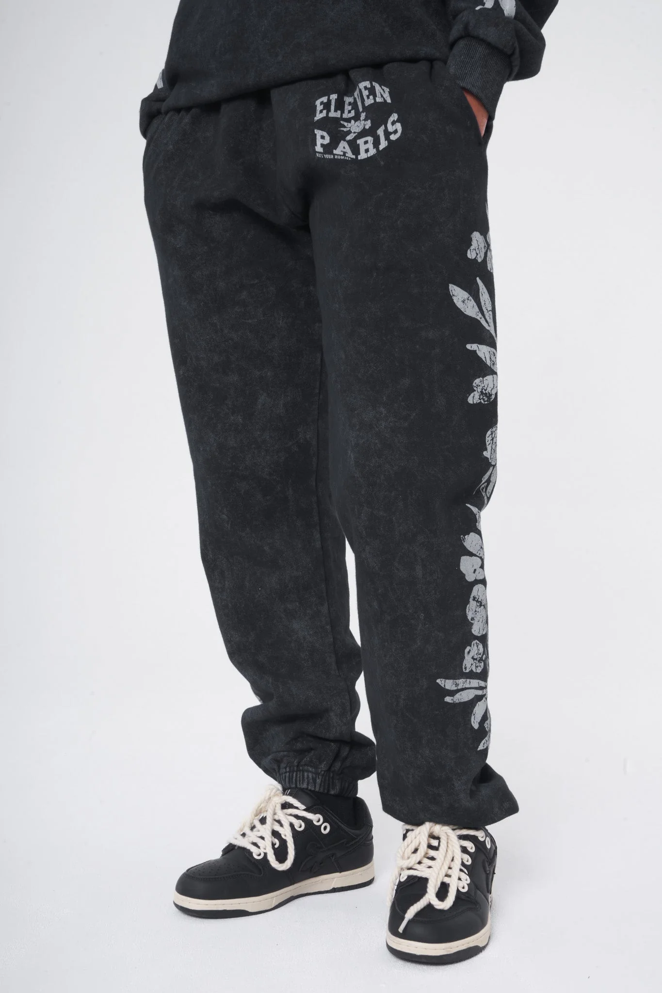 Jogging Erza - Black Wash - Image 7