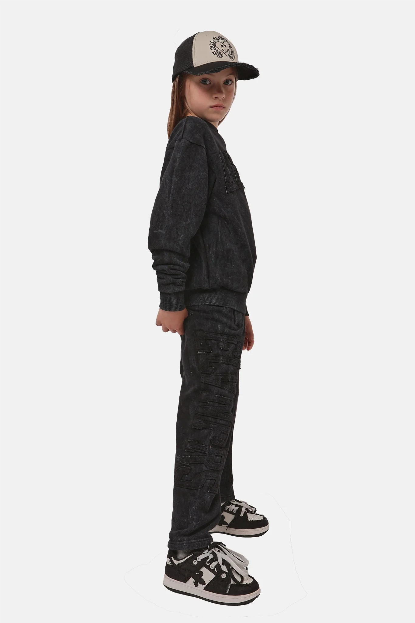 Jogging Fast - Black Wash - Image 4