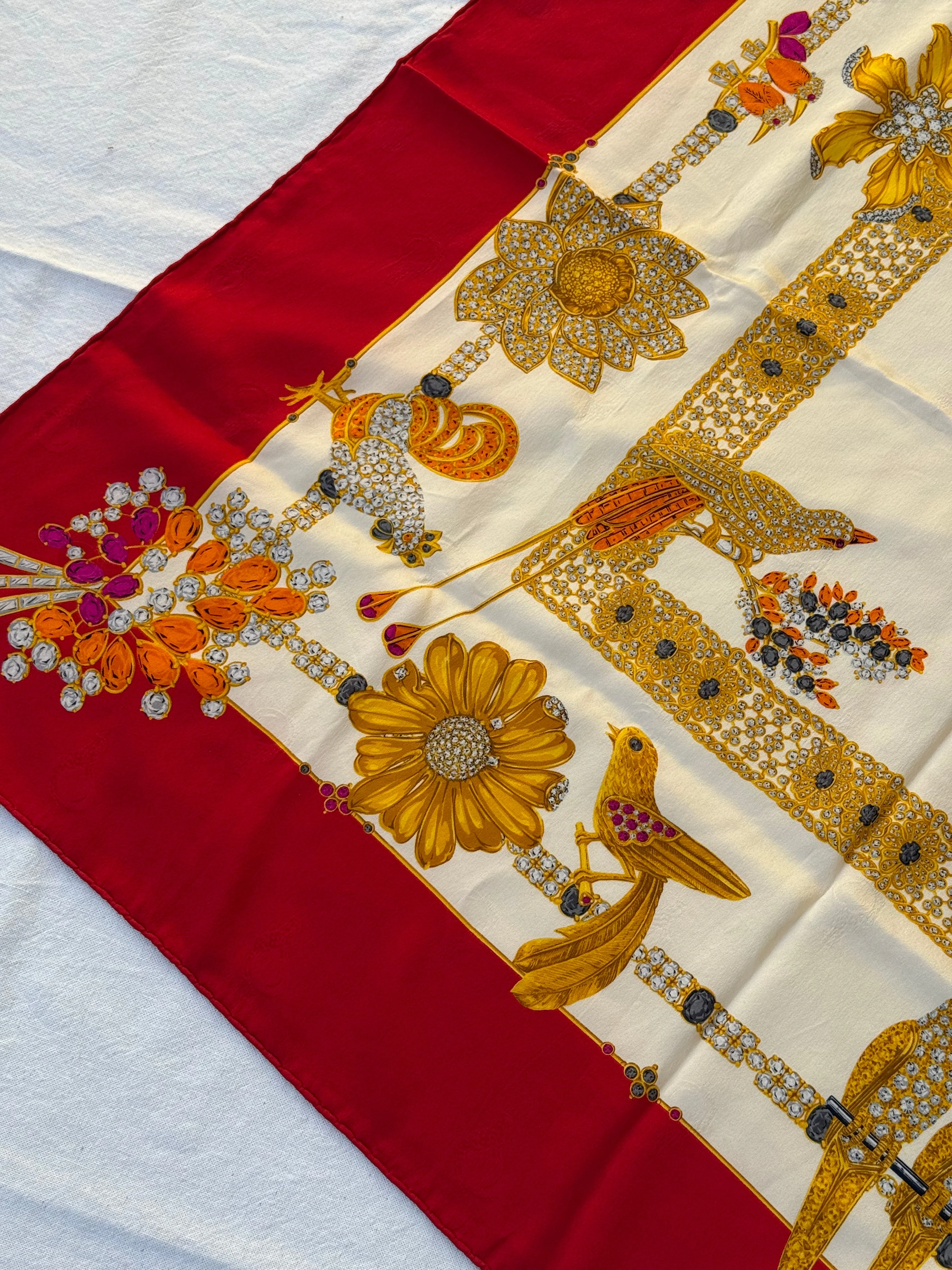 Foulard Cartier – Bijoux Et Oiseaux Précieux - Image 5
