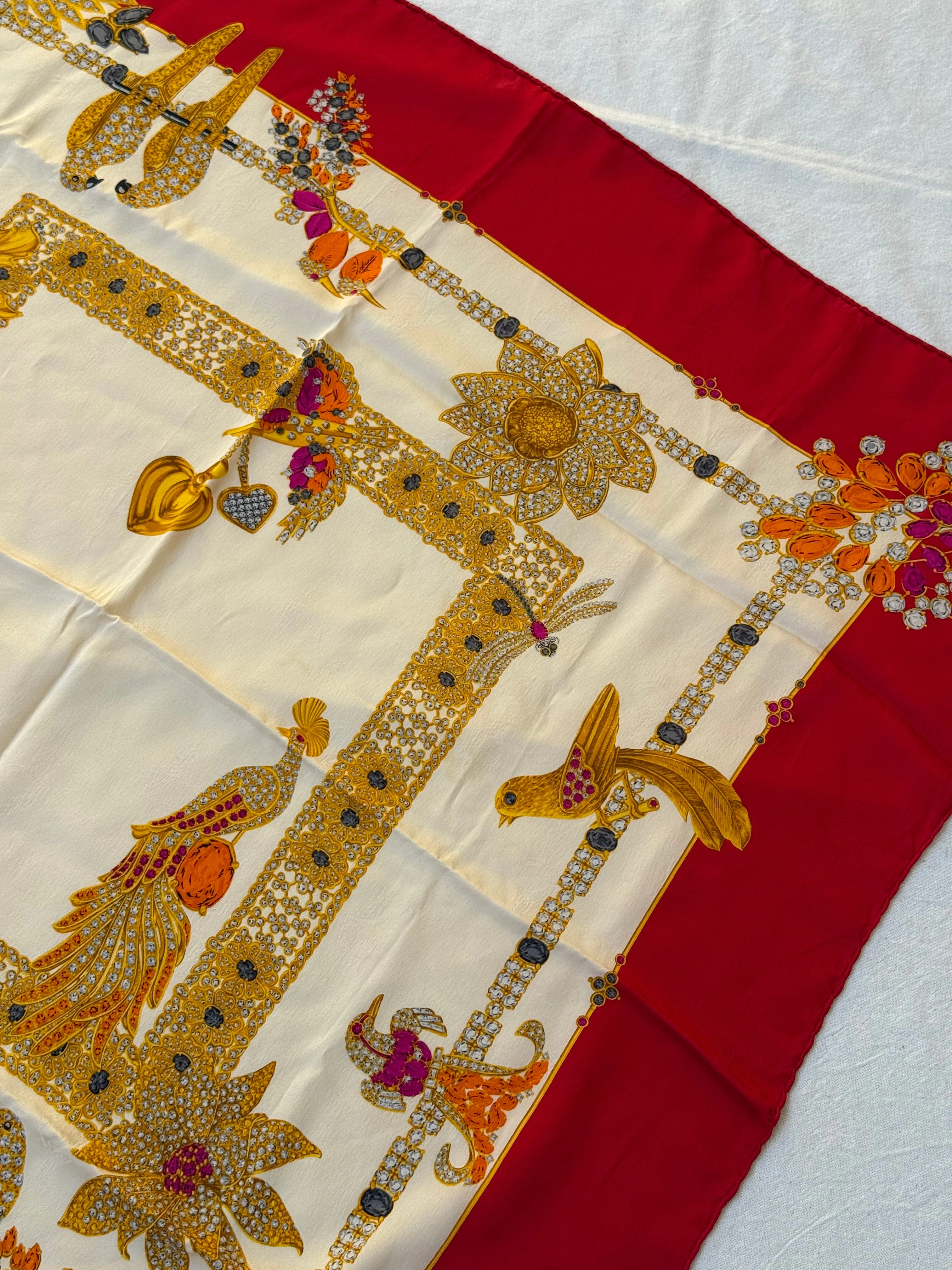 Foulard Cartier – Bijoux Et Oiseaux Précieux - Image 6