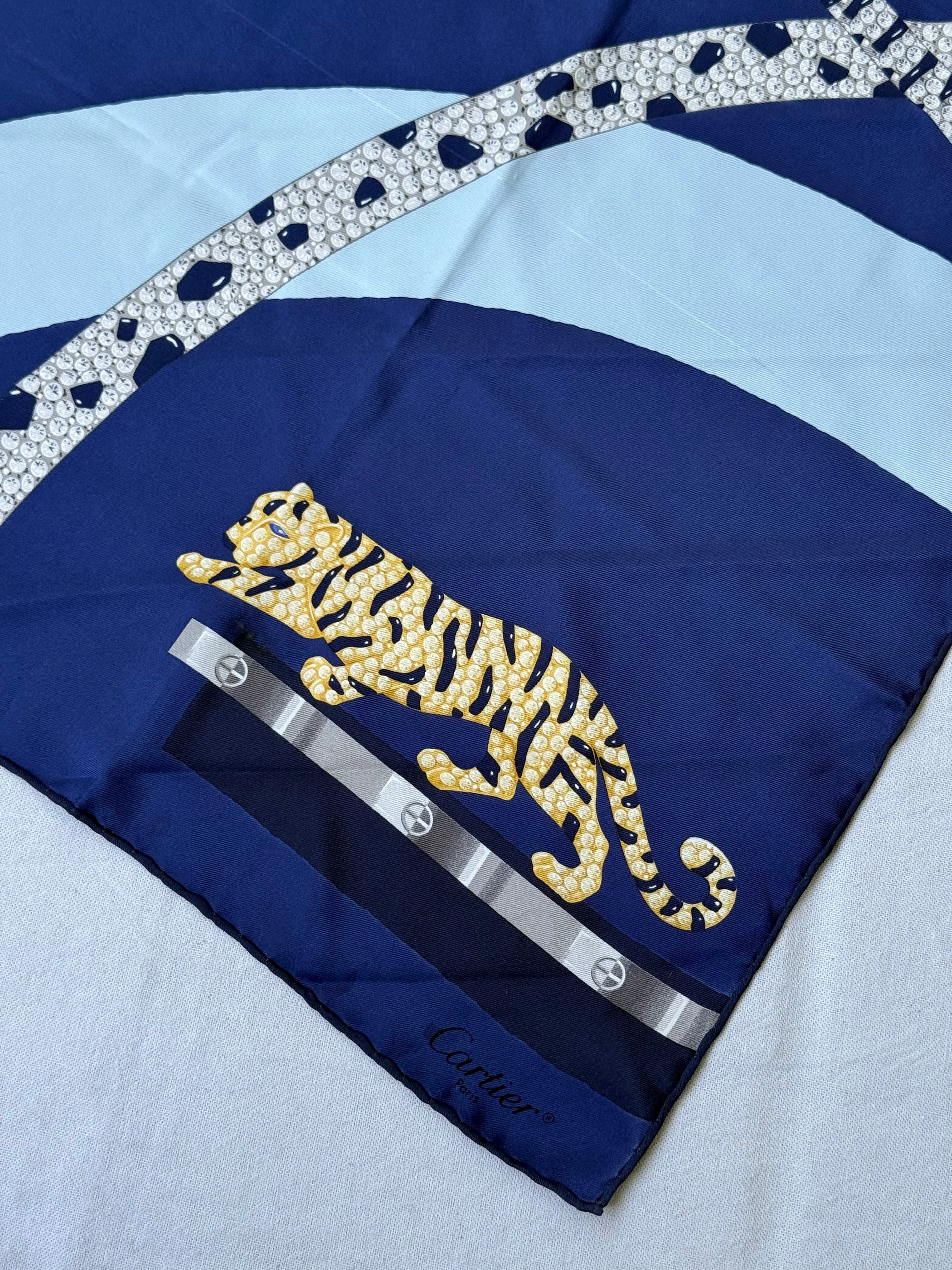 Foulard Cartier – Graphique Et Panthère - Image 4