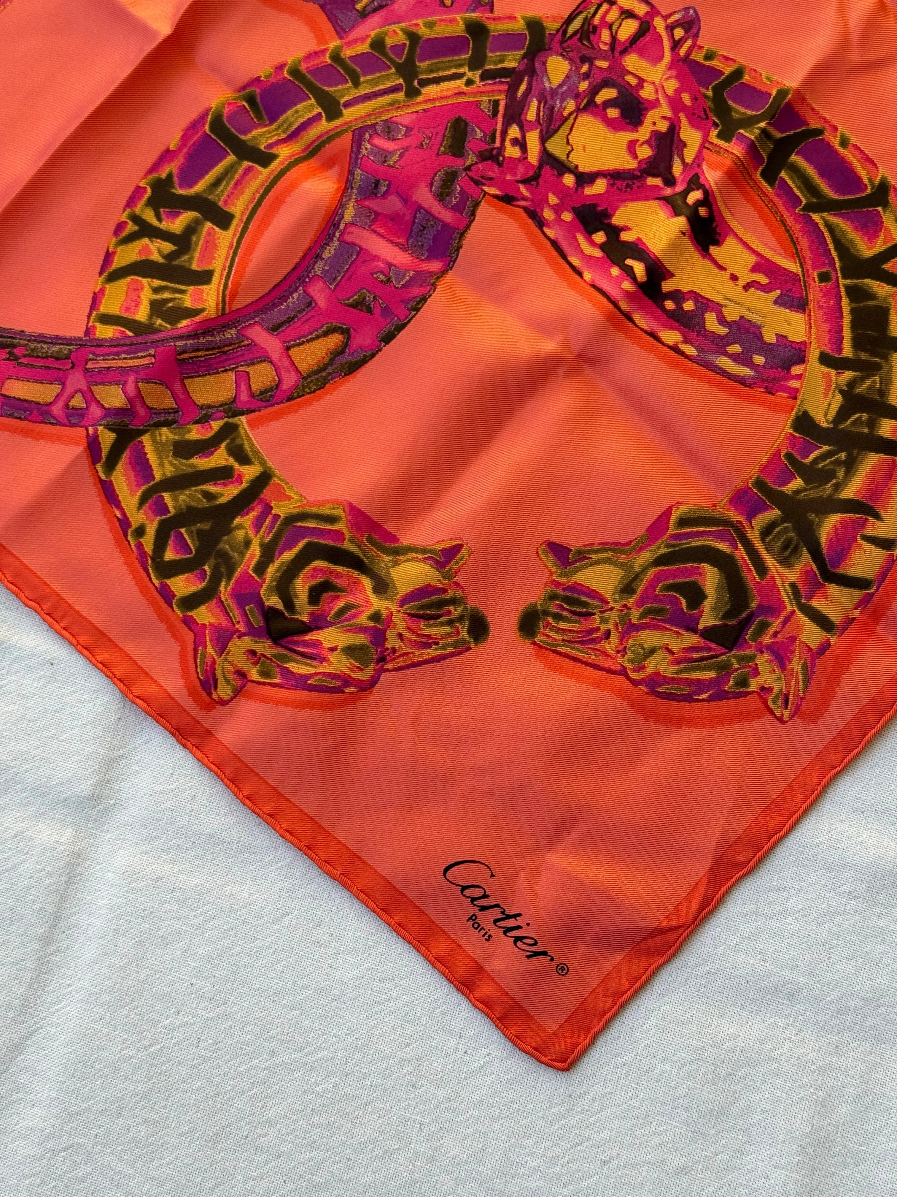 Foulard Cartier – Modèle Panthères Entrelacées - Image 4