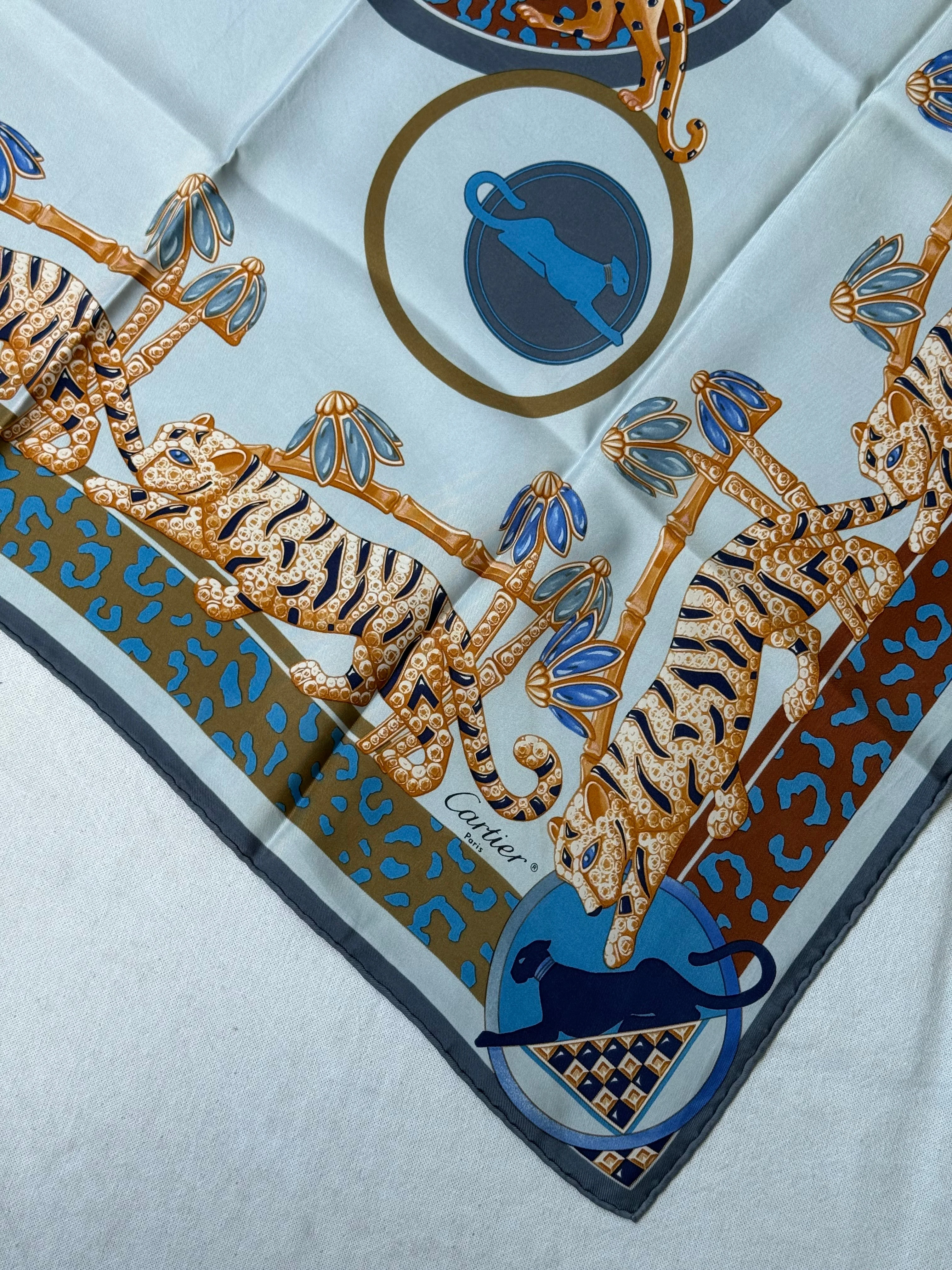 Foulard Cartier – Motif Animalier Et Panthère - Image 4