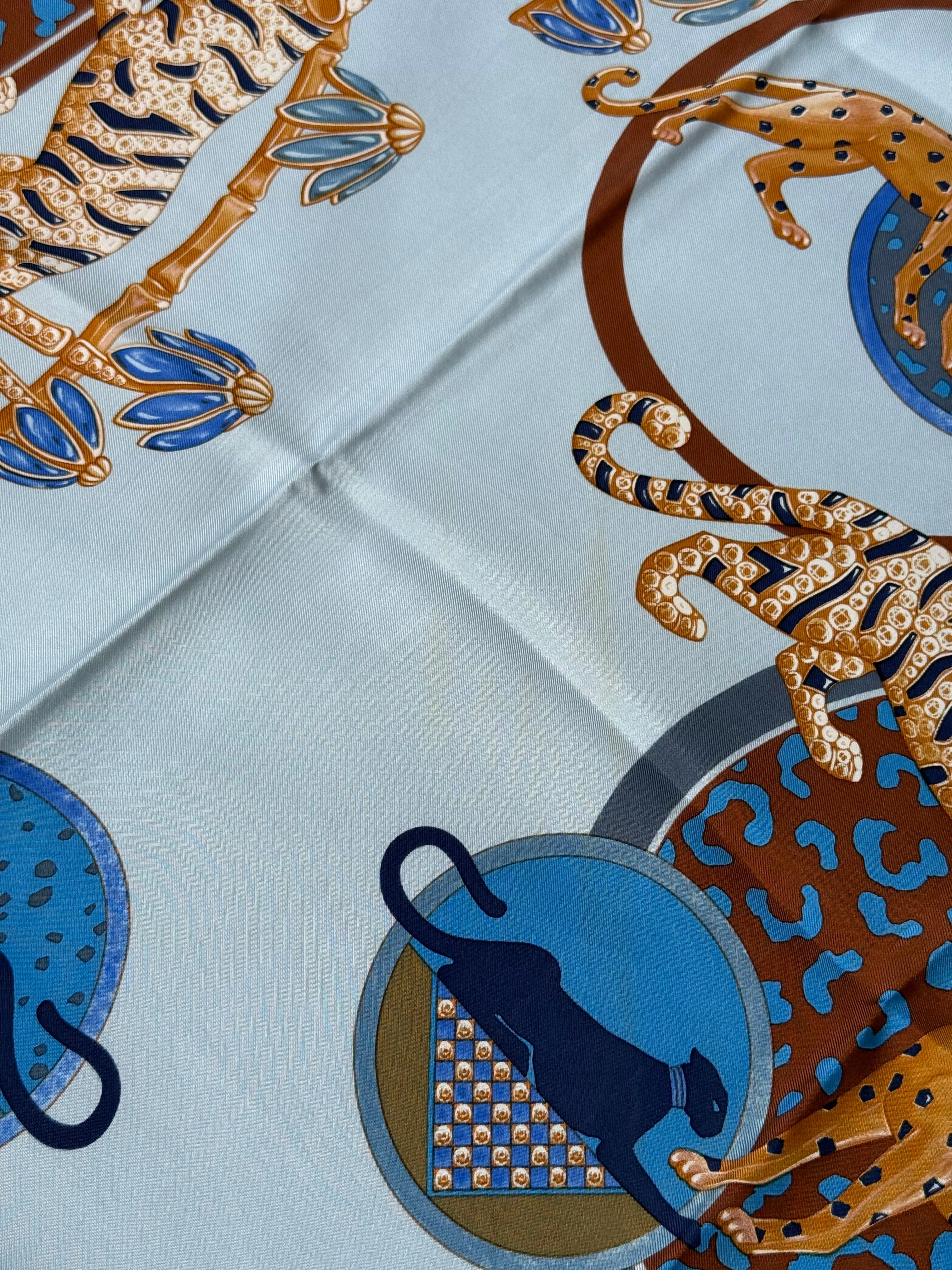 Foulard Cartier – Motif Animalier Et Panthère - Image 8