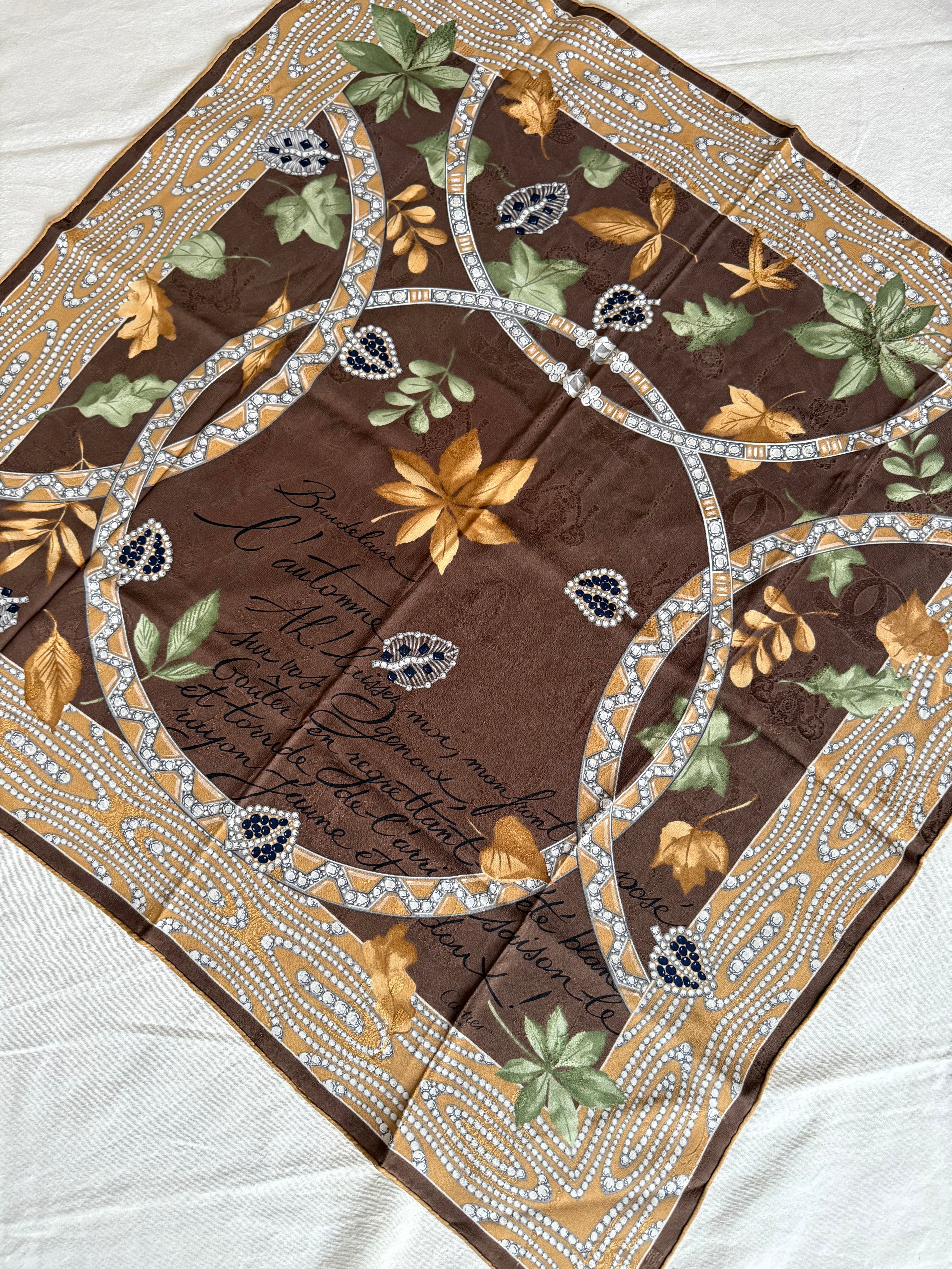 Foulard Cartier – Motifs Feuillages Et Joaillerie - Image 3