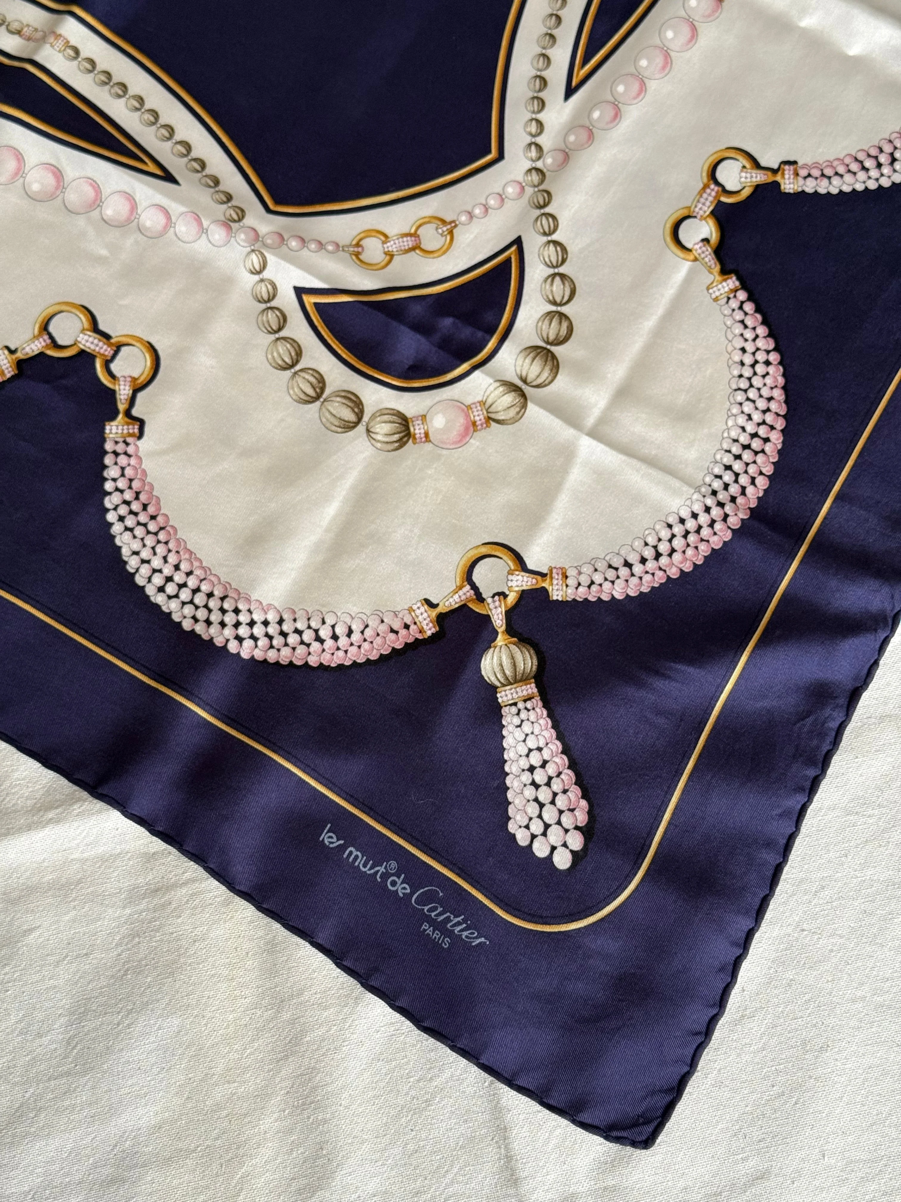 Foulard Cartier – Motifs Perles Et Pampilles - Image 4