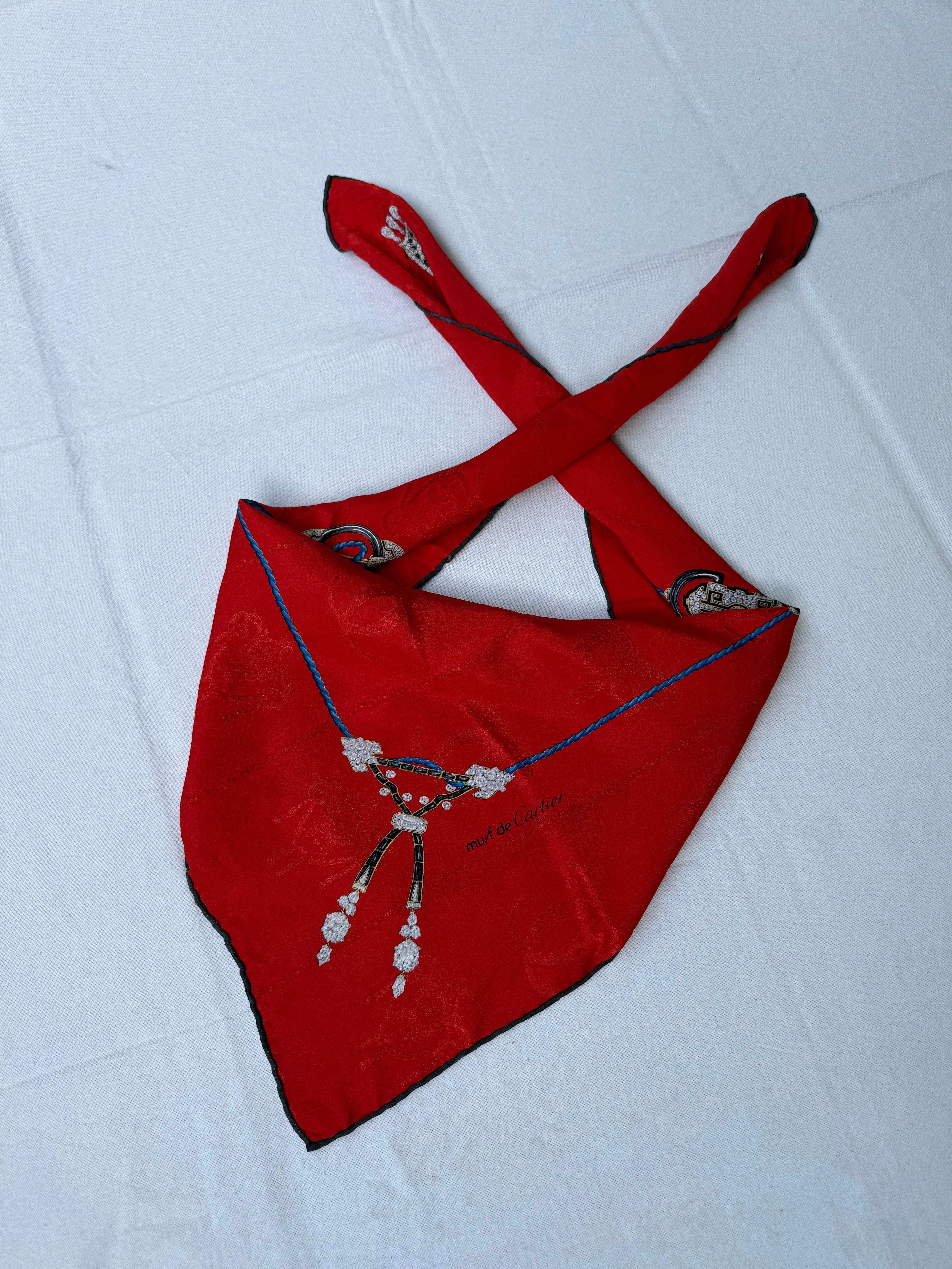Foulard Cartier – Rouge Motifs Joaillerie - Image 2