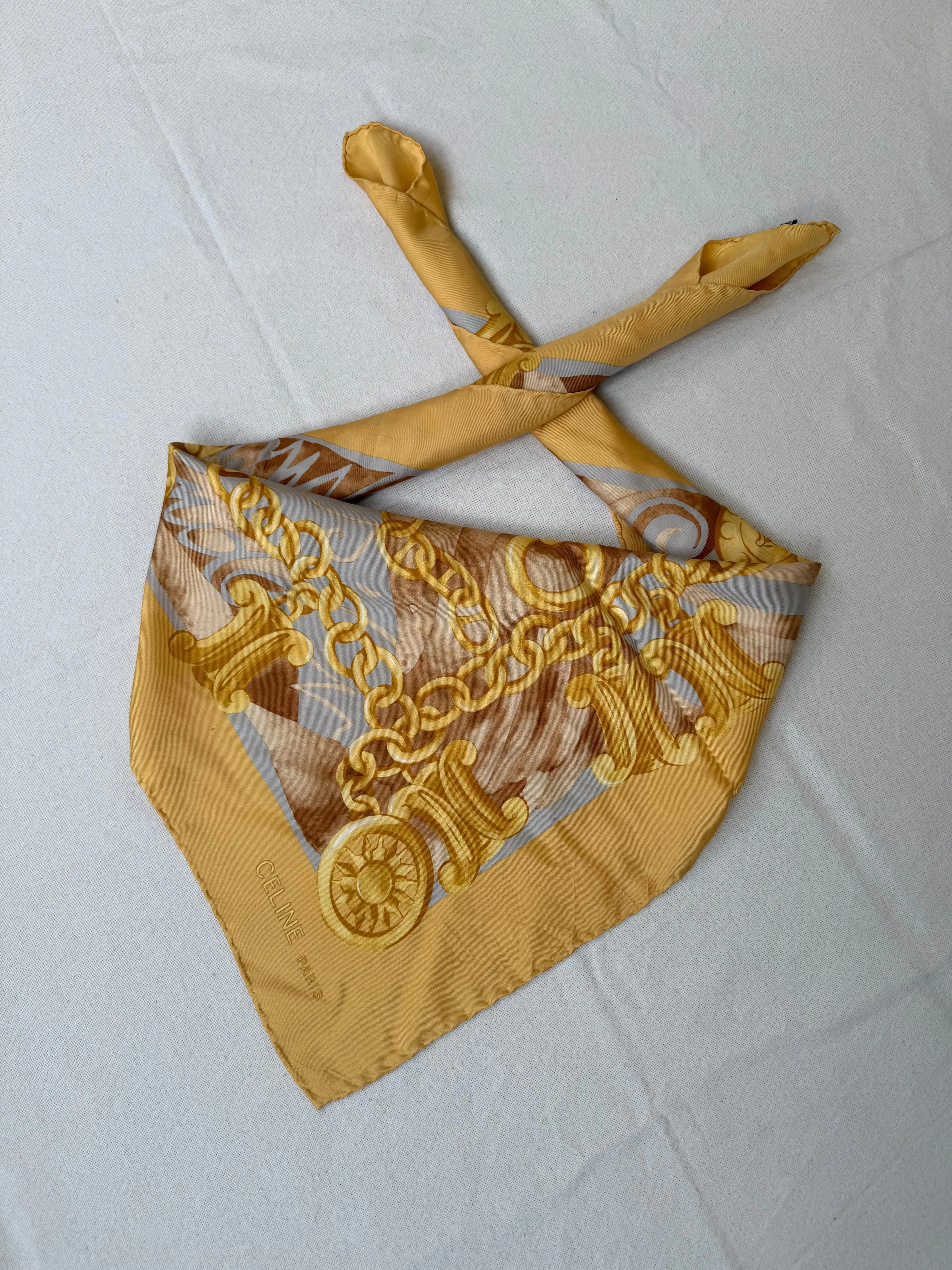 Foulard Céline – Chaînes Et Médaillons - Image 2